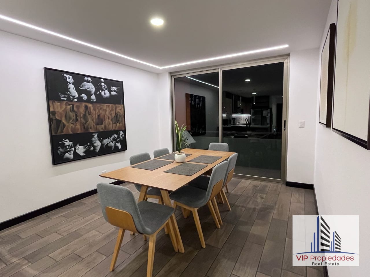 Edificio Verona zona 10, apartamento en alquiler — Apartamento en Alquiler en Verona, Zona 10, Guatemala, Ciudad — foto 2 de 6