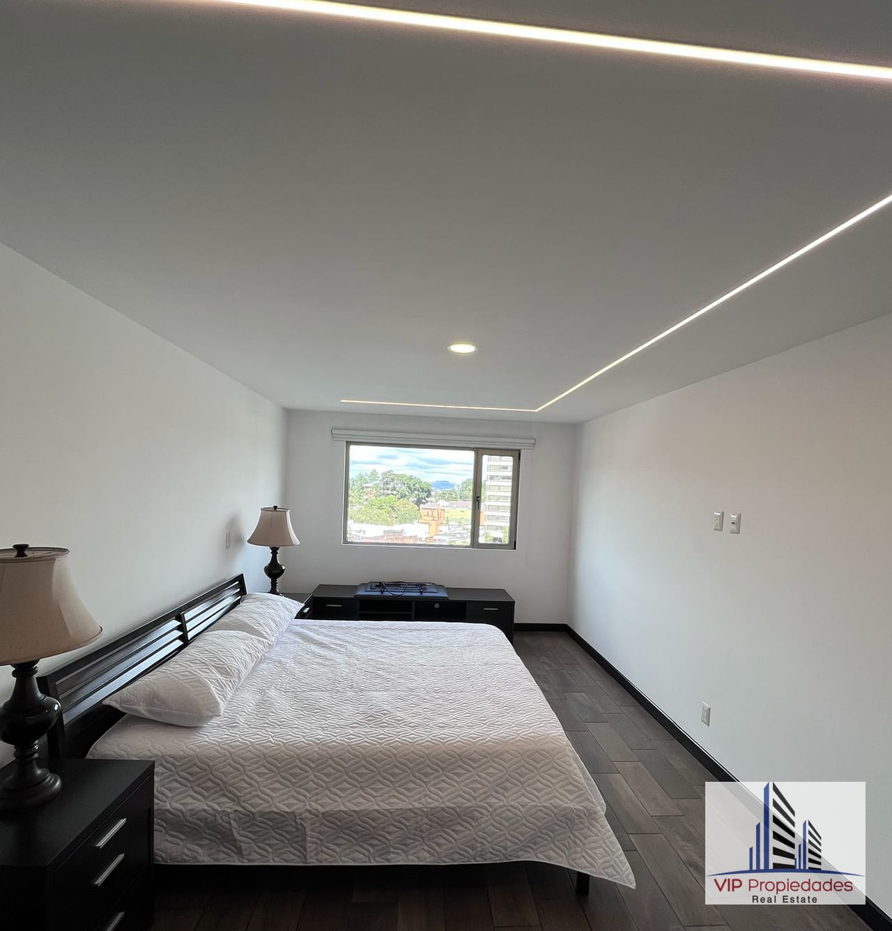Edificio Verona zona 10, apartamento en alquiler — Apartamento en Alquiler en Verona, Zona 10, Guatemala, Ciudad — foto 4 de 6
