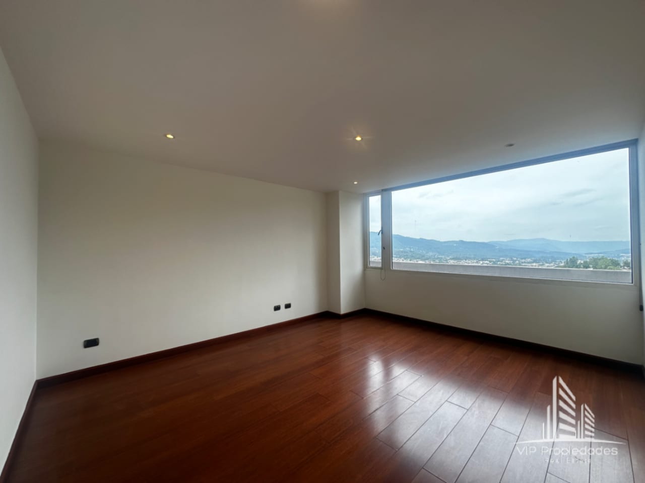 Marques del Valle, amplio apartamento en venta — Apartamento en Venta en Marqués del Valle, Zona 14, Guatemala, Ciudad — foto 6 de 12