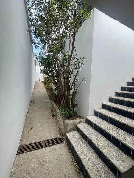 Venta de casa en Pinares de San Cristobal remodelada, ambientes amplios e iluminados — Casa en Venta en Pinares de San Cristobal, Zona 8 Mixco, Guatemala, Ciudad — foto 5 de 16