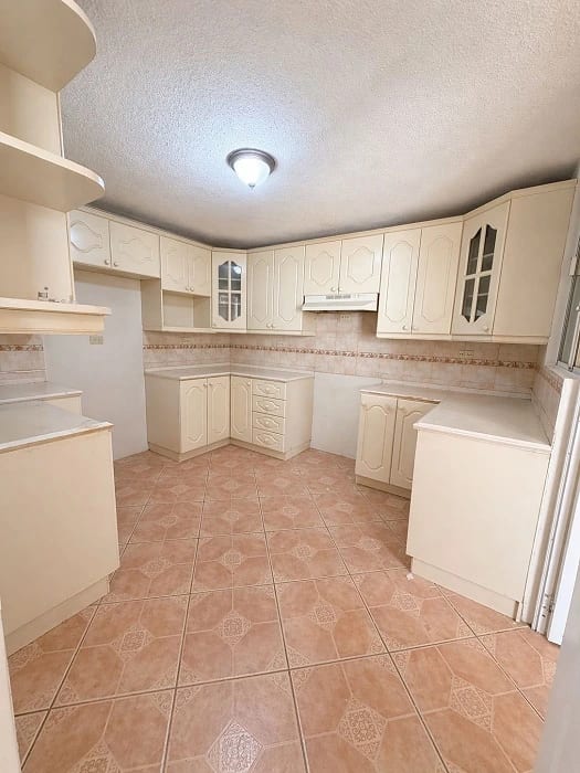 Venta de casa en Zona 02 El Zapote dentro de condominio con 4 dormitorios. — Casa en Venta en El Zapote, Zona 2, Guatemala, Ciudad — foto 4 de 15