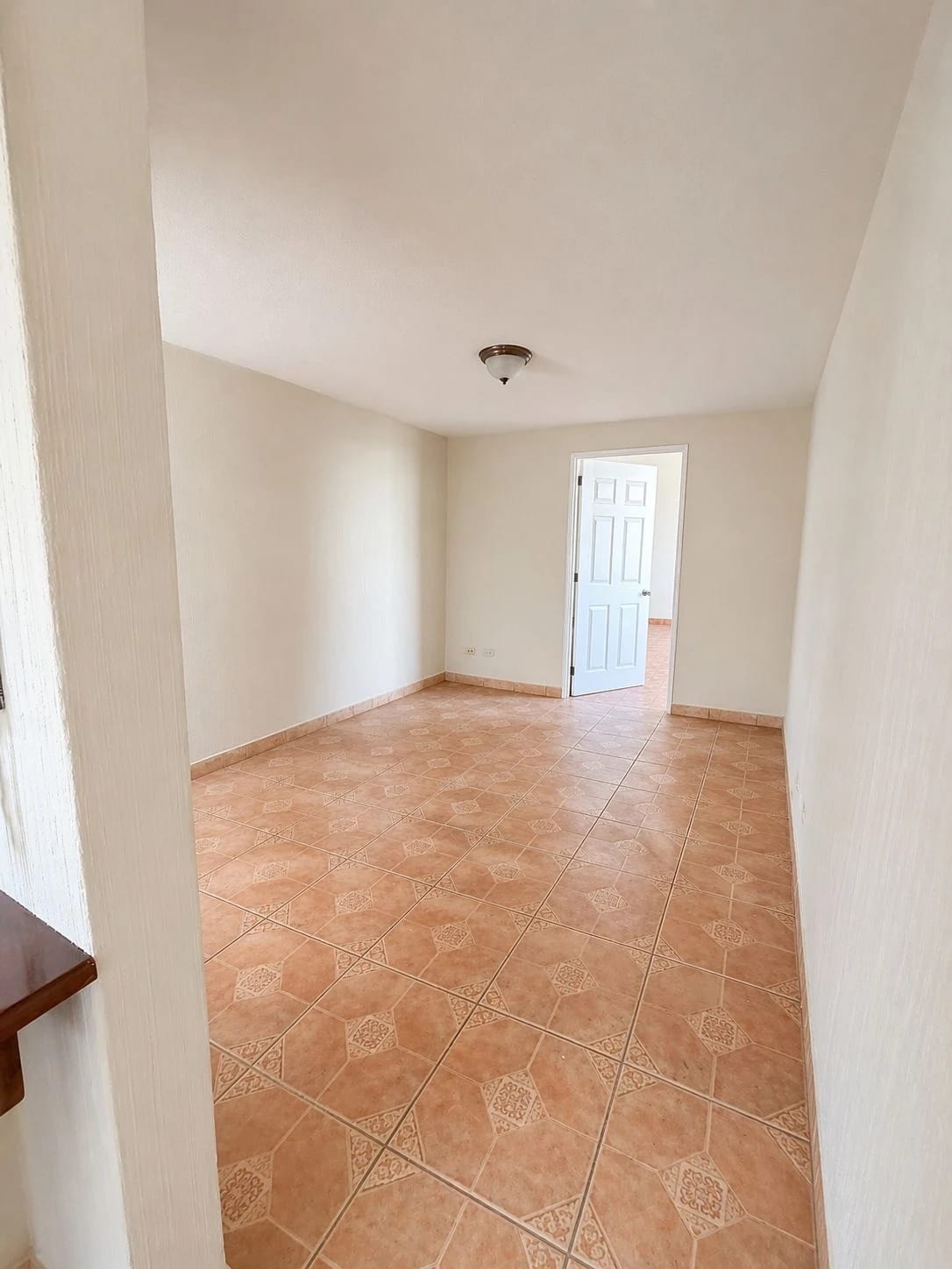 Venta de casa en Zona 02 El Zapote dentro de condominio con 4 dormitorios. — Casa en Venta en El Zapote, Zona 2, Guatemala, Ciudad — foto 11 de 15