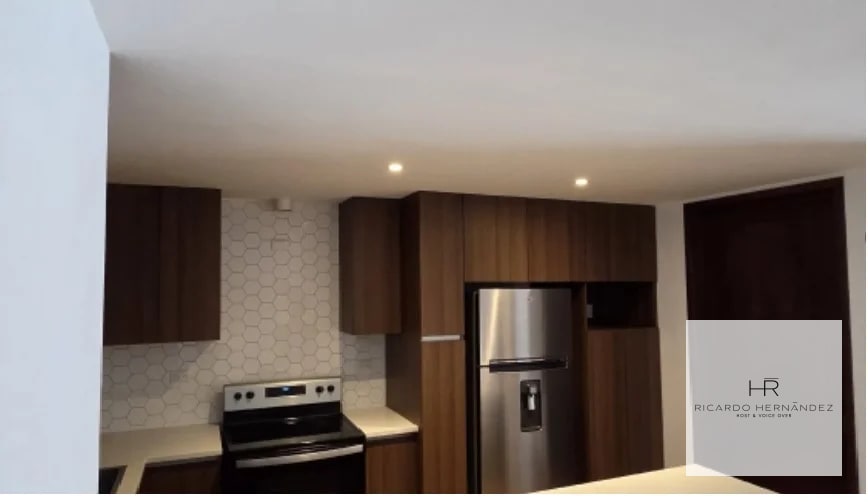 Venta de apartamento en edificio Ikaria - Zona 15 - 1