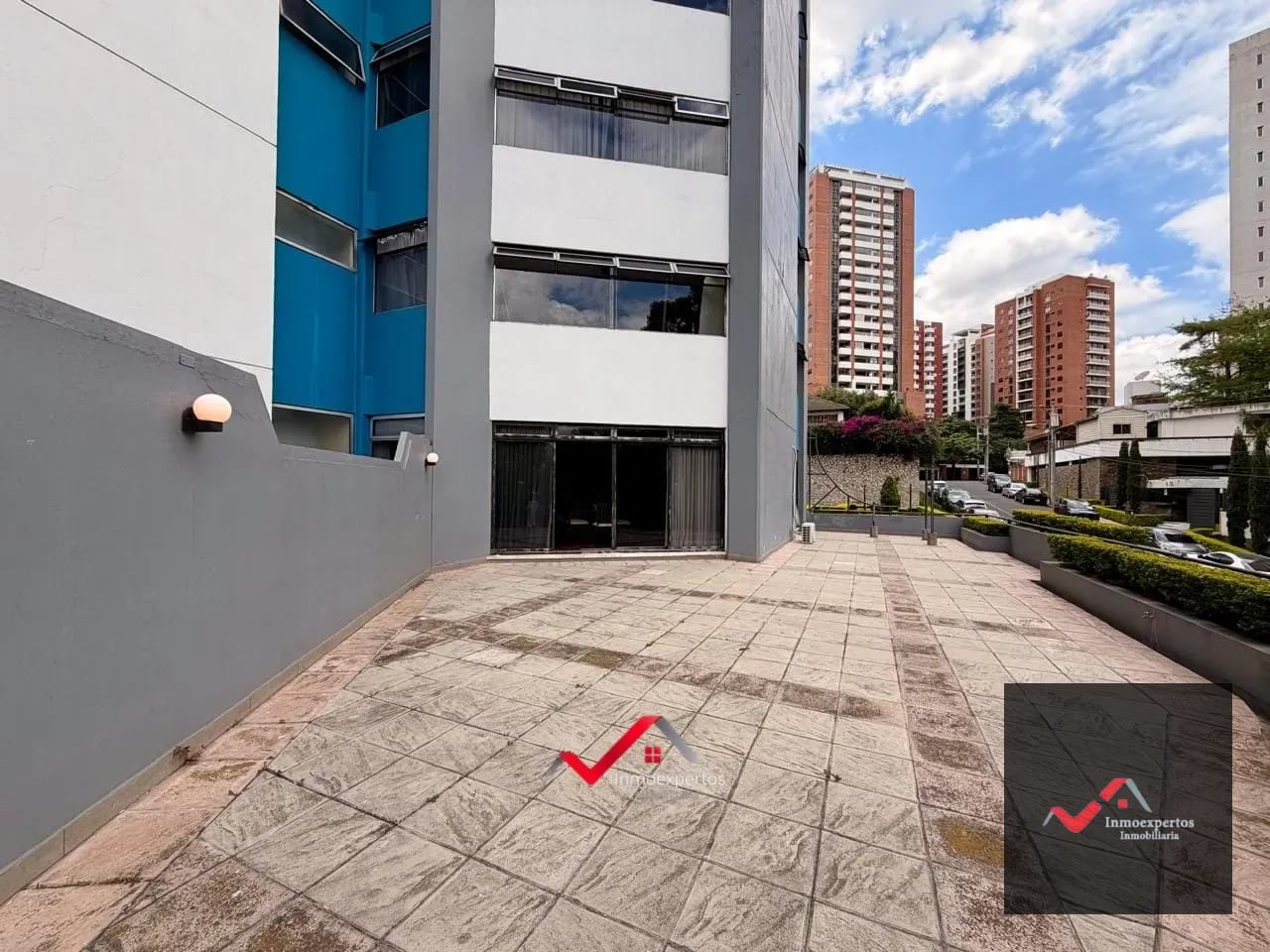 Apartamento en Renta | Zona 14 – Excelente Ubicación Edificio Elgin — Apartamento en Alquiler en Zona 14, Guatemala, Ciudad — foto 2 de 9