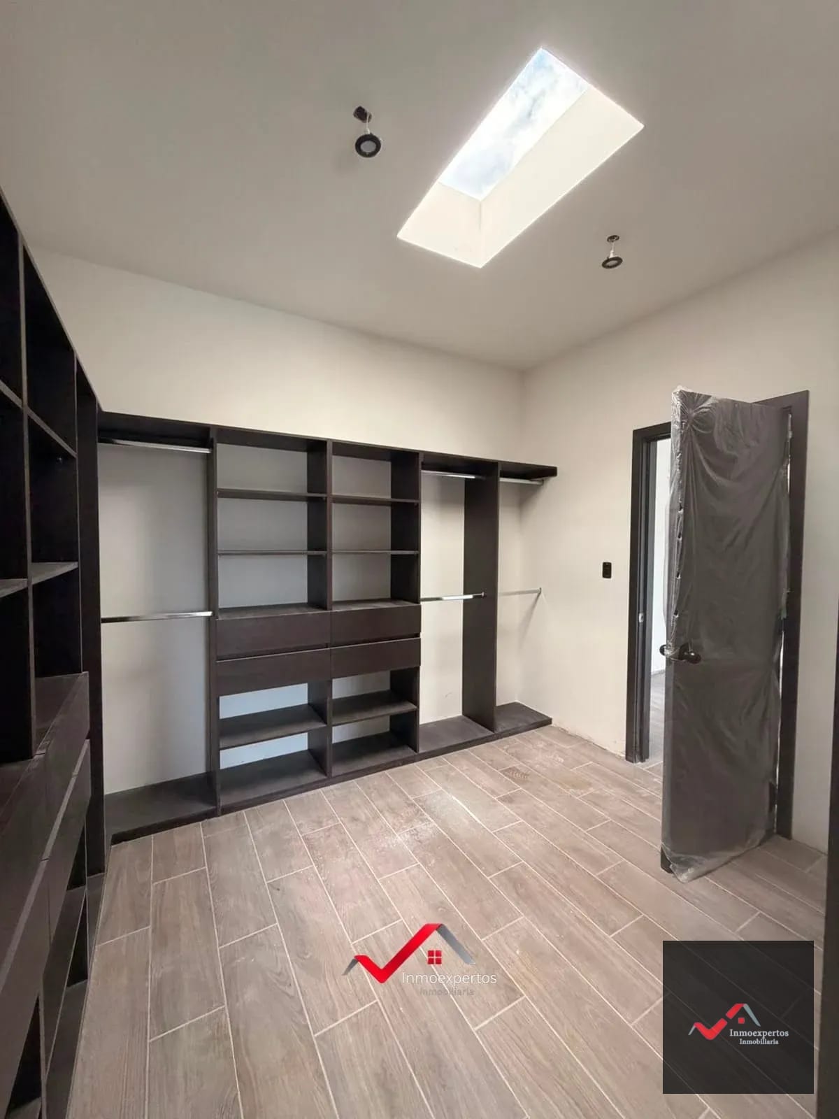 Casa en Venta | San Cristóbal, Zona 8 de Mixco – Sector B2 — Casa en Venta en Vista al Valle, Zona 8 Mixco, Guatemala, Ciudad — foto 8 de 17
