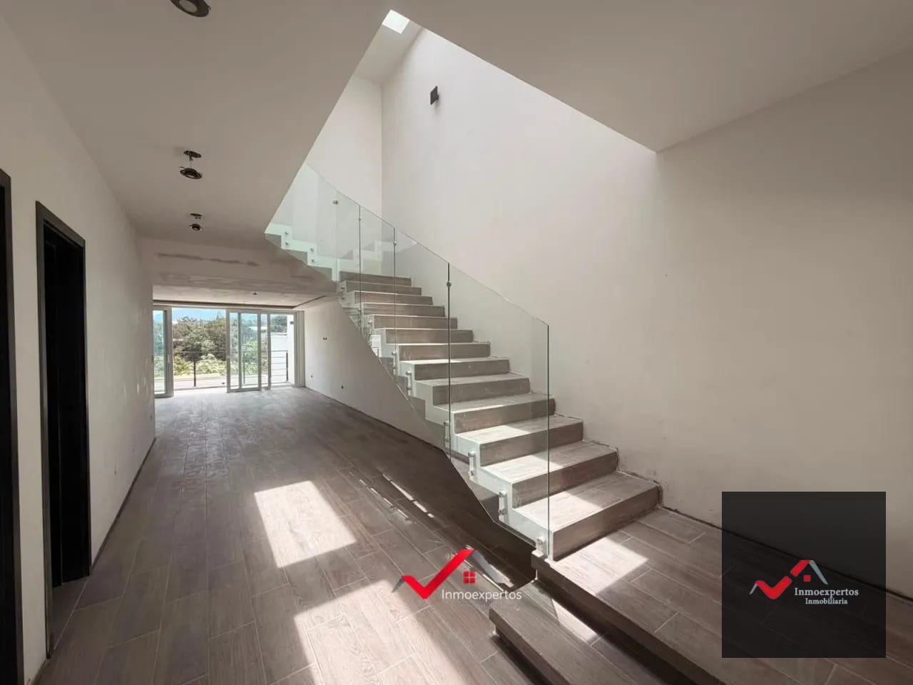 Casa en Venta | San Cristóbal, Zona 8 de Mixco – Sector B2 — Casa en Venta en Vista al Valle, Zona 8 Mixco, Guatemala, Ciudad — foto 1 de 17