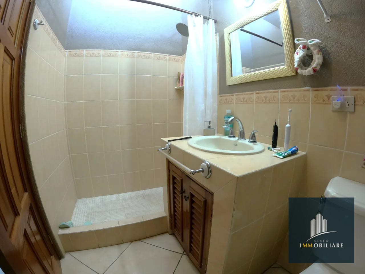 ✨ Casa en Venta en Hacienda Real Zona 16 , 🌳 Jardín Privado, 🛏️ 3 Habitaciones — Casa en Venta en Hacienda Real, Zona 16, Guatemala, Ciudad — foto 14 de 17