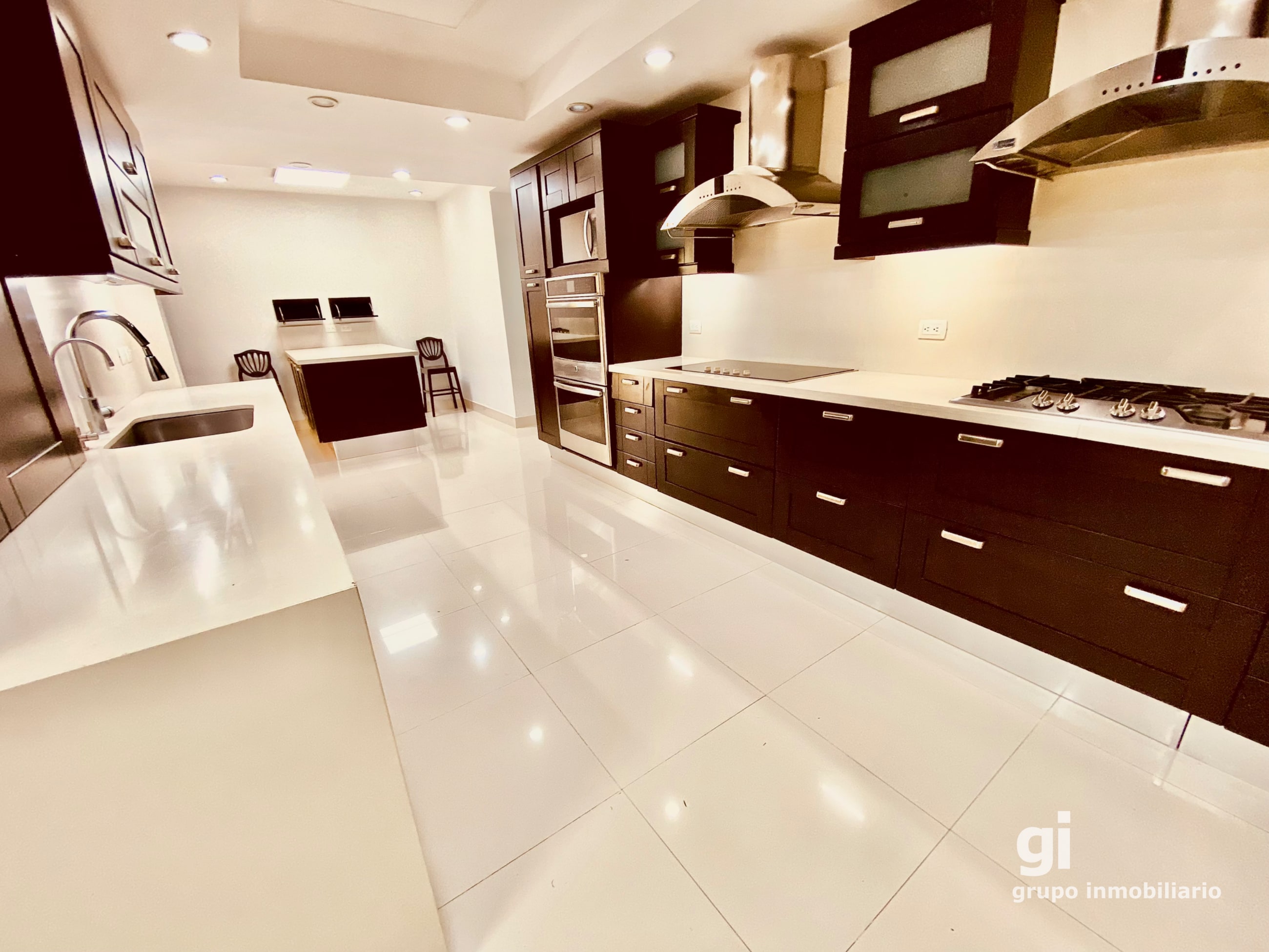 Casa en Condominio privado doble garita zona 14 - 9