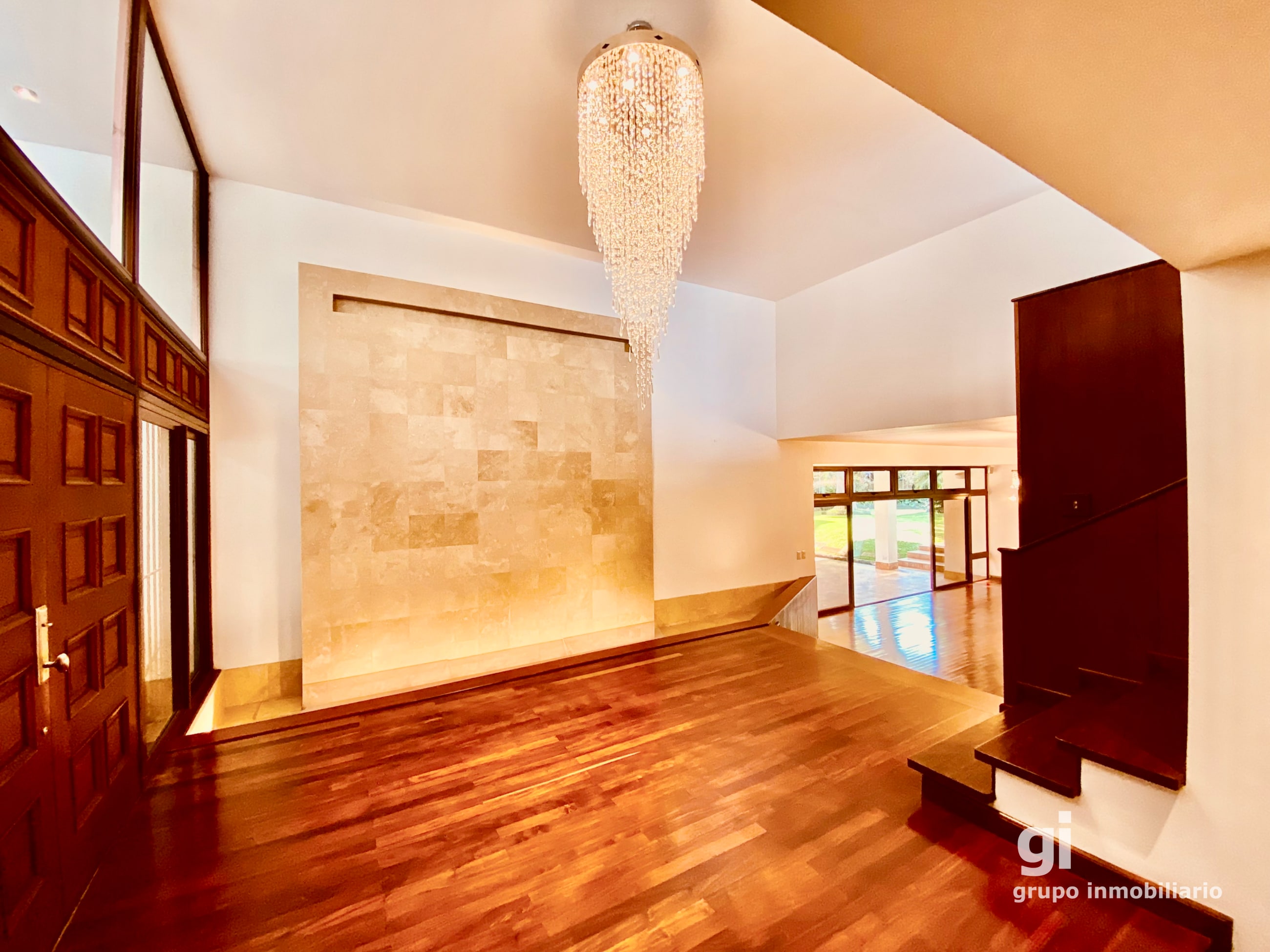 Casa en Condominio privado doble garita zona 14 - 2
