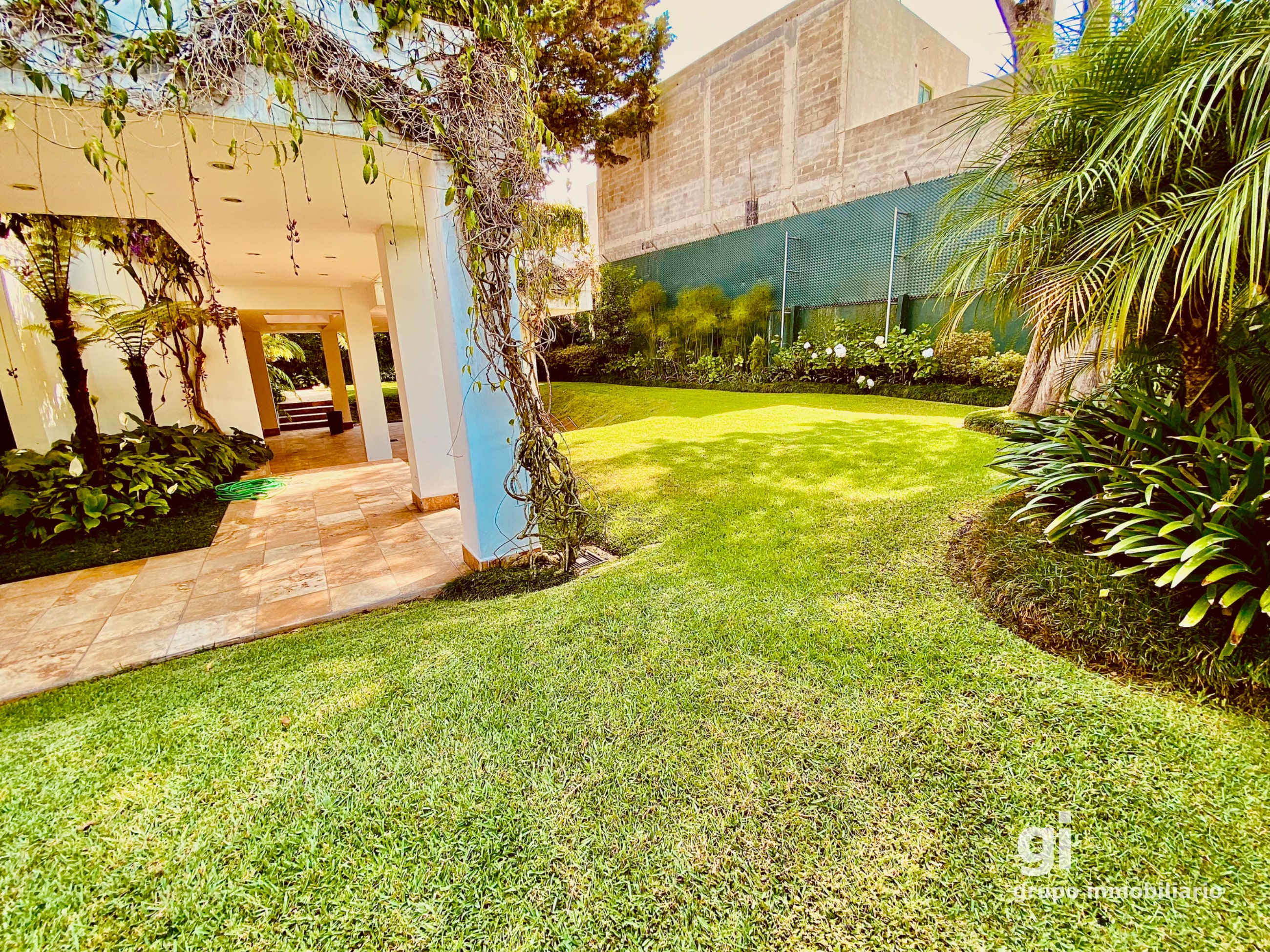 Casa en Condominio privado doble garita zona 14 - 8