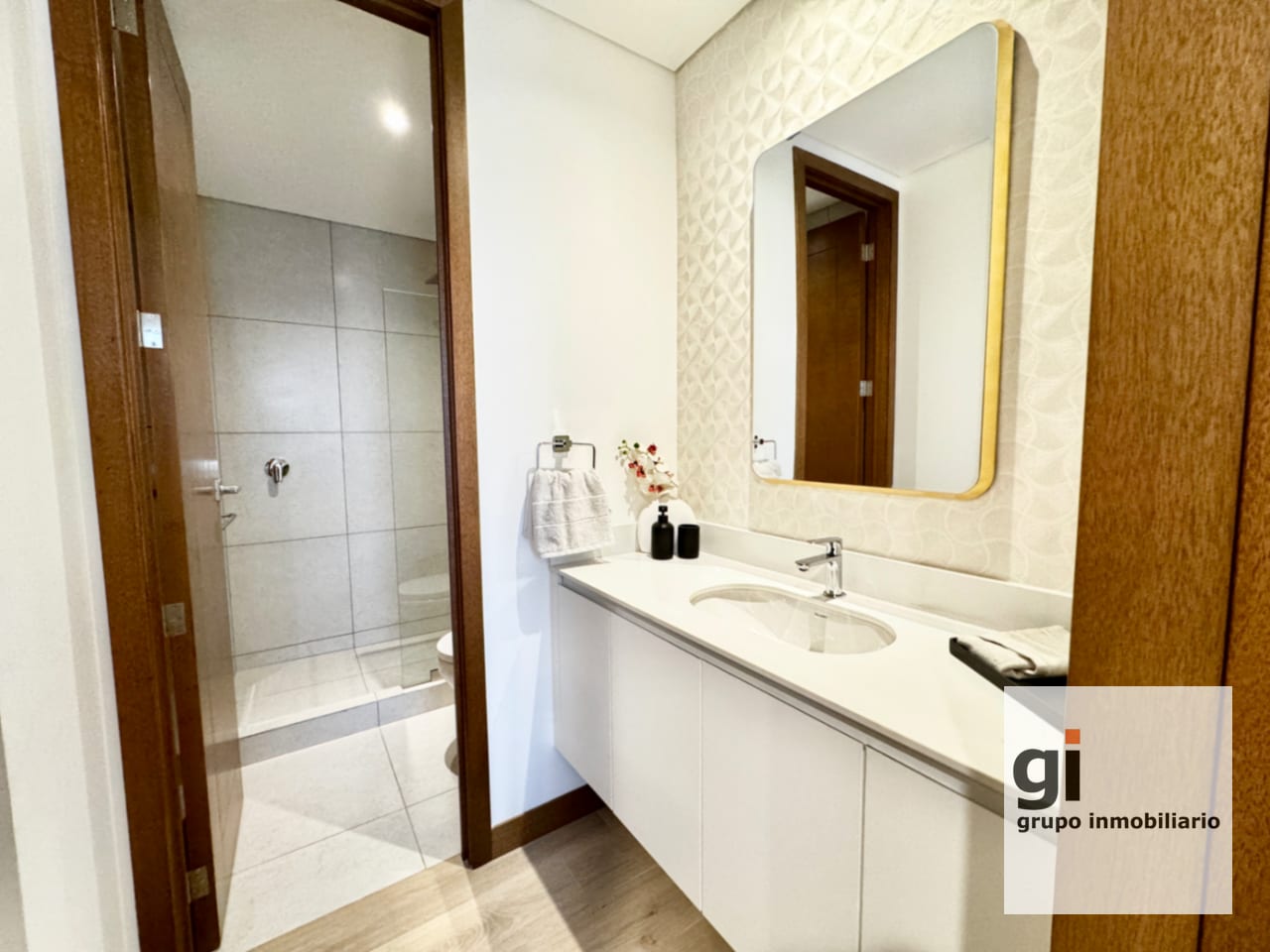 Apartamento 3 dormitorios + sala familiar — Apartamento en Venta en Zona 10, Guatemala, Ciudad — foto 5 de 17