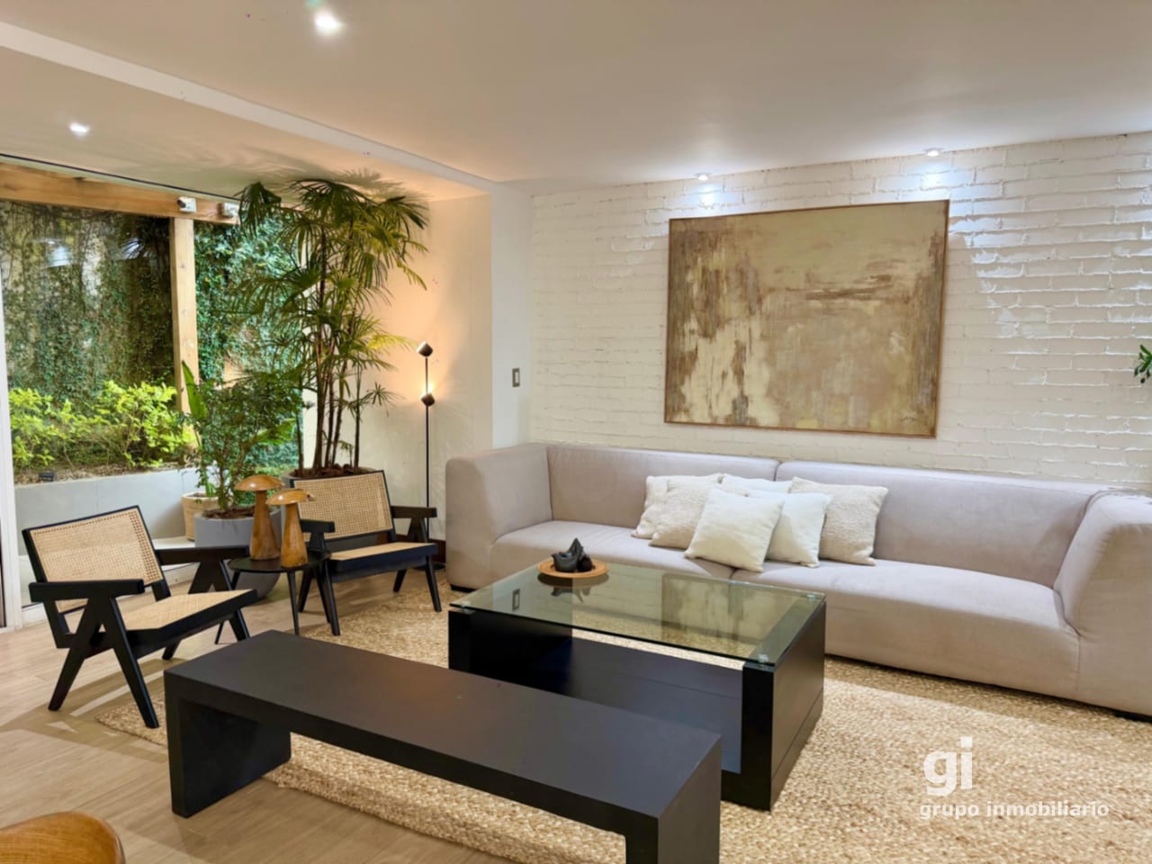 Hermosa casa en venta zona 16 dentro de condominio a 4 min de Cayala — Casa en Venta en Zona 16, Guatemala, Ciudad — foto 1 de 10