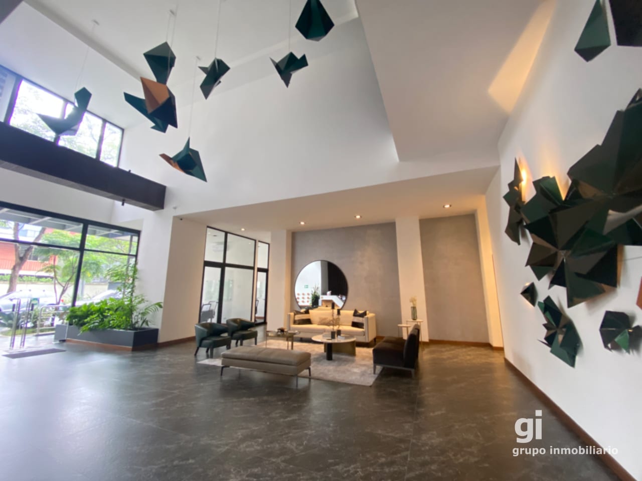 Excelente Apartamento en Alquiler en Zona 10 — Apartamento en Alquiler en 13-50, Zona 10, Guatemala, Ciudad — foto 1 de 14