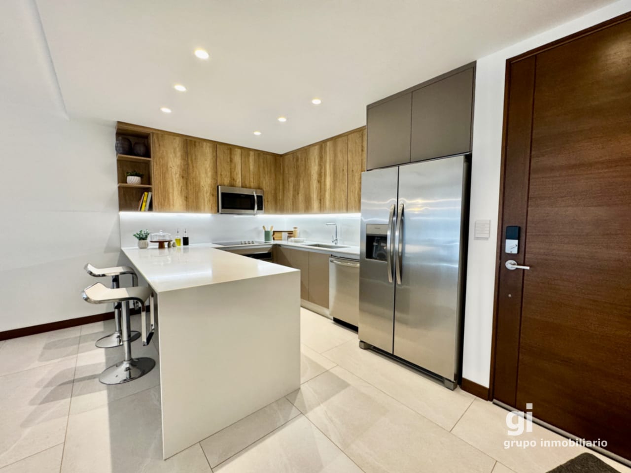 Apartamento en venta por Oakland — Apartamento en Venta en Zona 10, Guatemala, Ciudad — foto 4 de 14