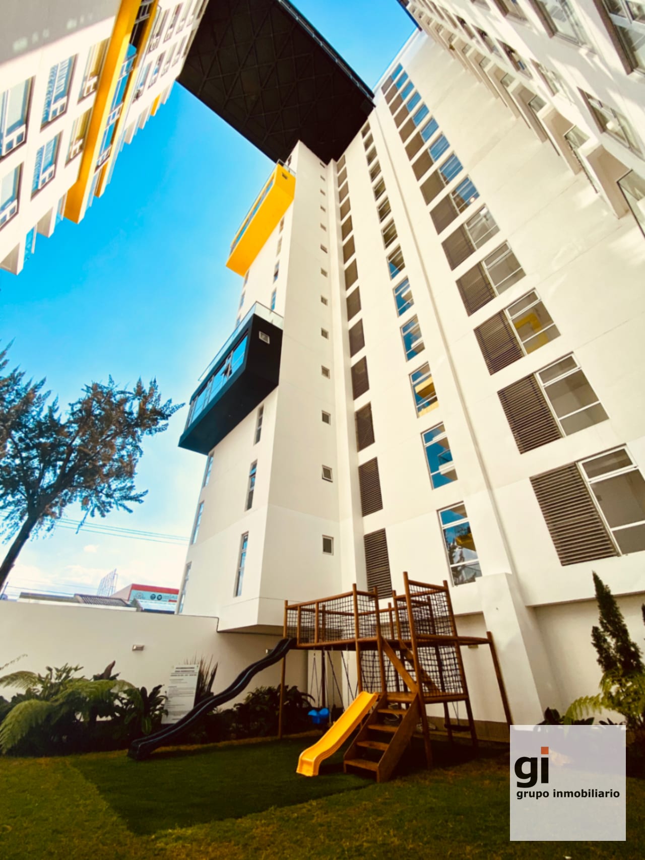 Apartamento de 3 dormitorios + terraza en venta en zona 10 — Apartamento en Venta en Zona 10, Guatemala, Ciudad — foto 16 de 17