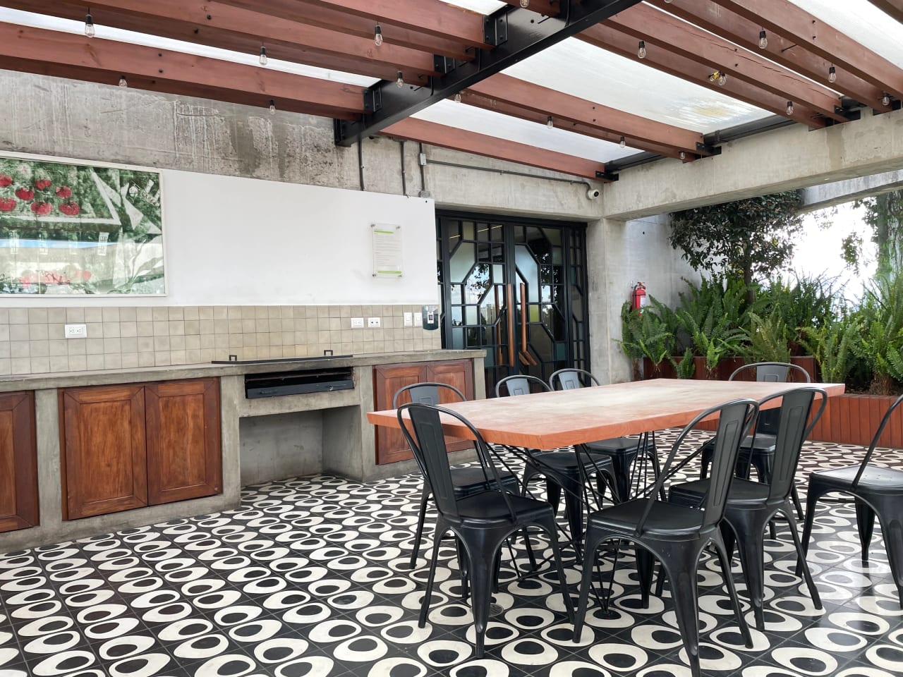 Apartamento de 1 Habitación con Jardín en zona 10 — Apartamento en Alquiler en Ciudad Vieja, Zona 10, Guatemala, Ciudad — foto 14 de 14