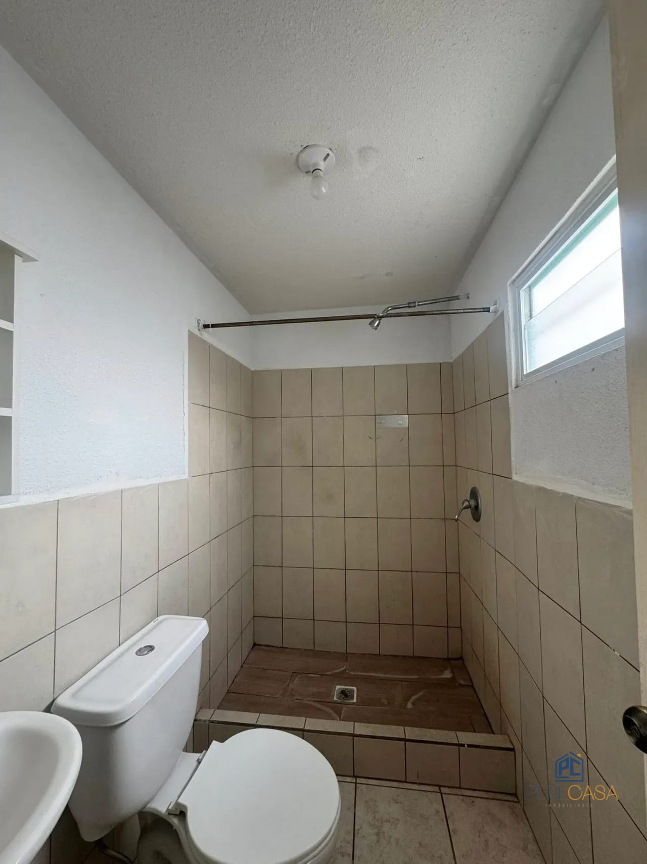 INCREIBLE APARTAMENTO EN FUENTES DEL VALLE NORTE 3 — Casa en Alquiler en Zona 18, Guatemala, Ciudad — foto 12 de 17