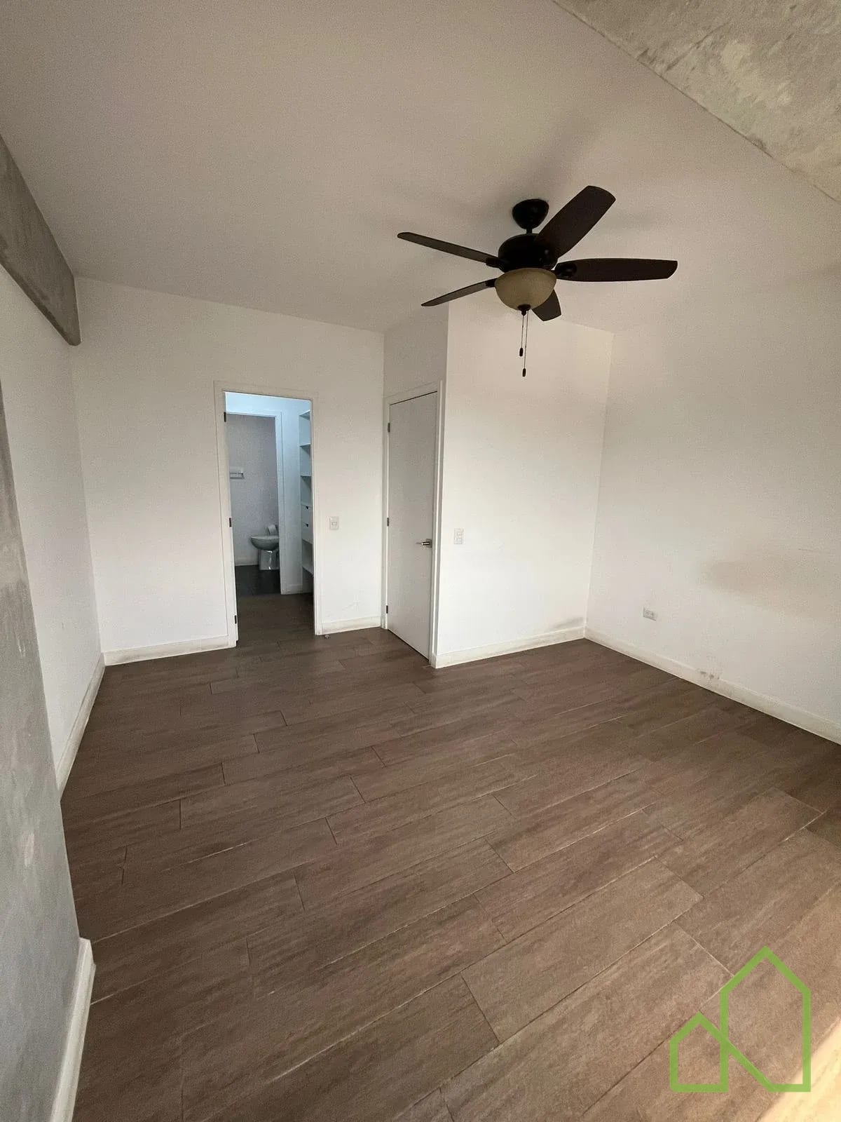 Apartamento en Venta para Inversión en Granat en zona 4 — Apartamento en Venta en Zona 4, Guatemala, Ciudad — foto 11 de 16
