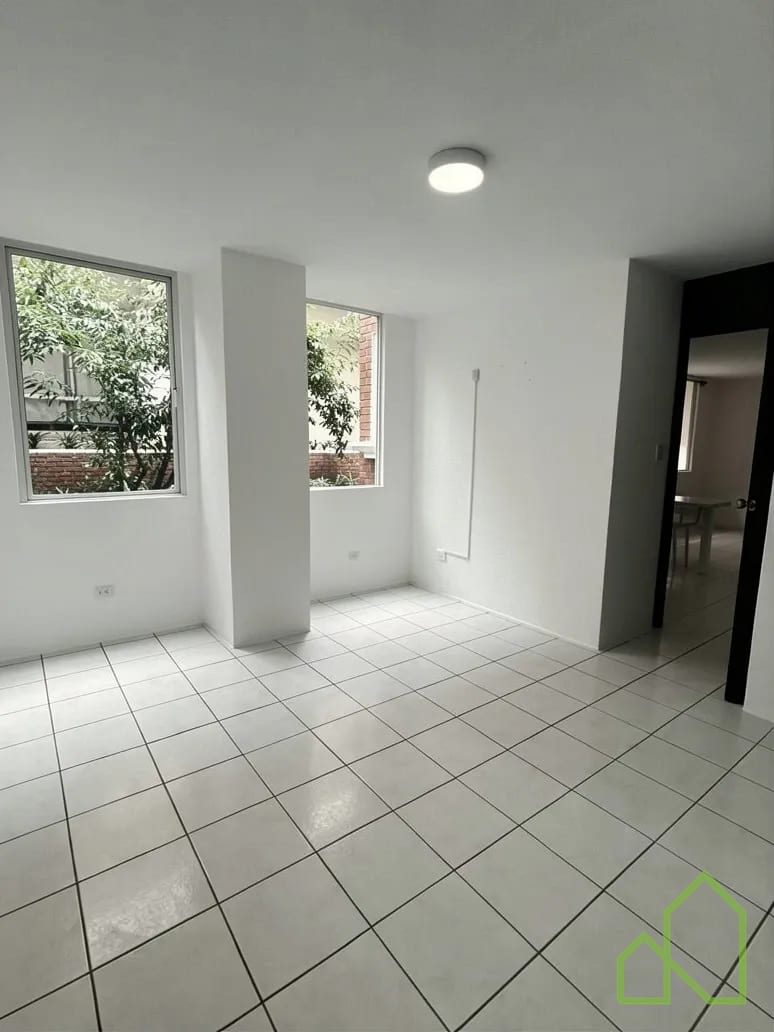 Apartamento en Venta en Residencial La Montaña, zona 16 — Apartamento en Venta en Zona 16, Guatemala, Ciudad — foto 2 de 5