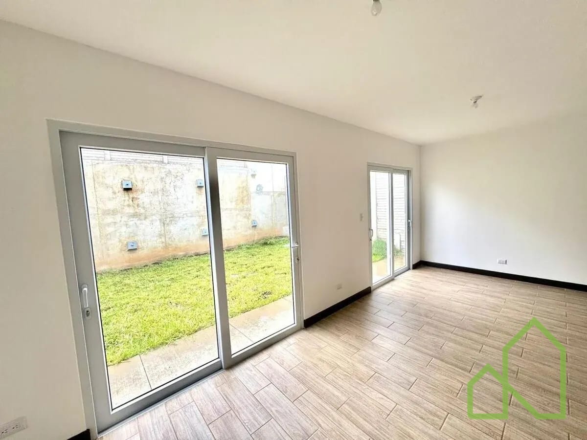 Casa para estrenar en Venta Bosques de Santa Elena, km.25 a Santa Elen — Casa en Venta en Villa Canales, Guatemala, Ciudad — foto 8 de 10