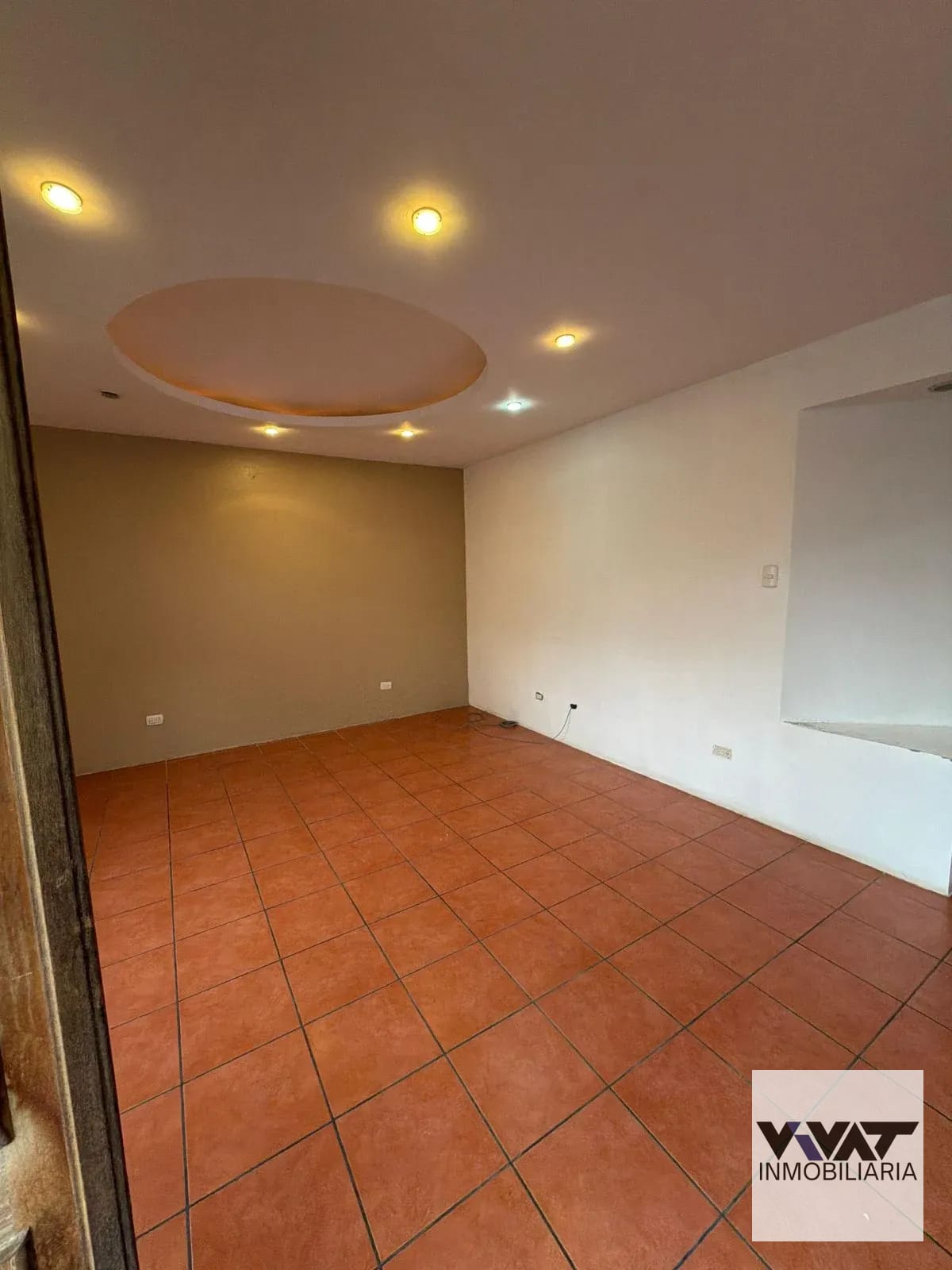 Casa En Renta en Pinares de San Cristóbal, zona 8 de Mixco — Casa en Alquiler en Pinares de San Cristobal, Zona 8 Mixco, Guatemala, Ciudad — foto 9 de 11