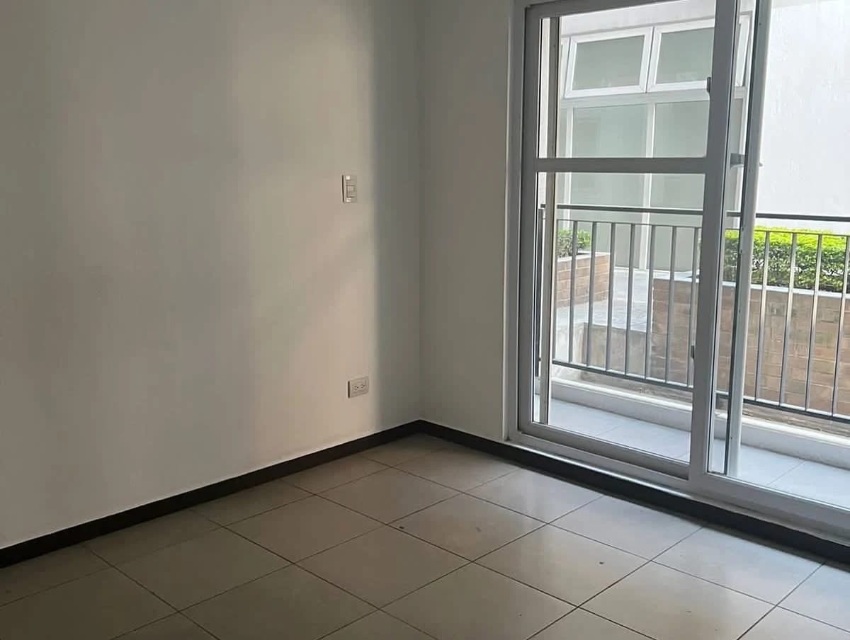 Apartamento Primer Nivel Parque 11 — Apartamento en Alquiler en Parque 11, Zona 11, Guatemala, Ciudad — foto 3 de 14