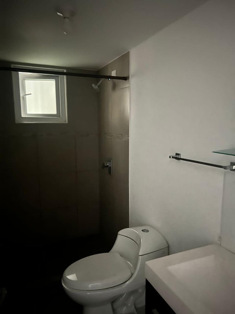 Apartamento Primer Nivel Parque 11 — Apartamento en Alquiler en Parque 11, Zona 11, Guatemala, Ciudad — foto 9 de 14
