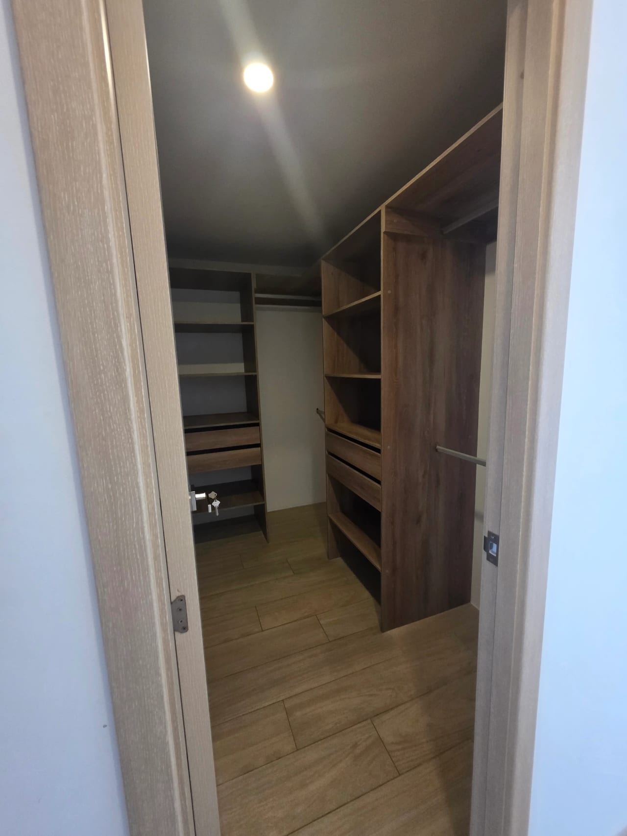 Apartamento en Venta y Renta Meraki 10 — Apartamento en Alquiler en Medika 10, Zona 10, Guatemala, Ciudad — foto 8 de 16
