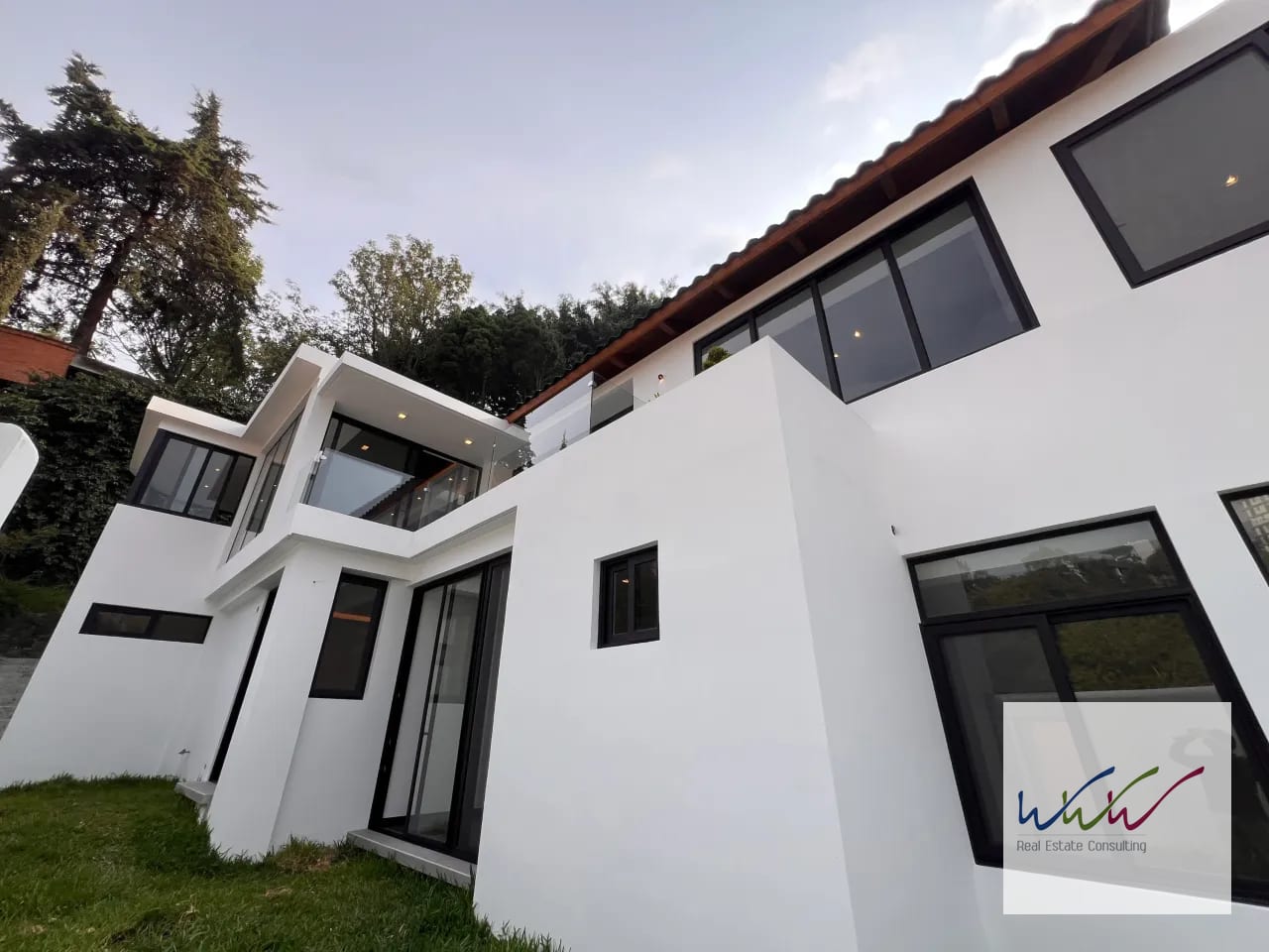 Vendo amplia casa en Oakland, zona 10 — Casa en Venta en Oakland I, Zona 10, Guatemala, Ciudad — foto 1 de 15