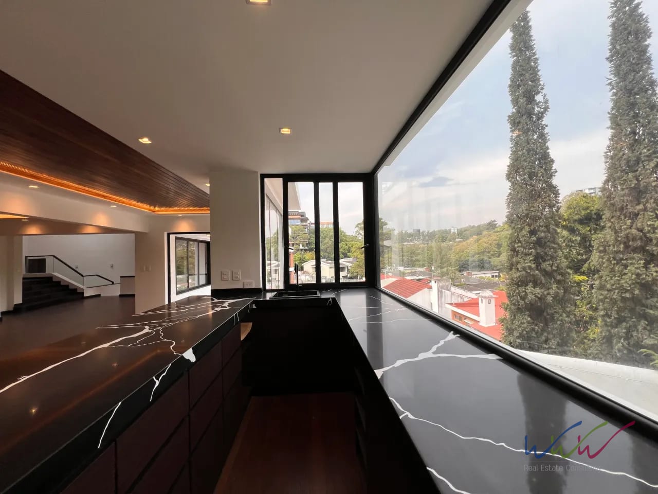 Vendo amplia casa en Oakland, zona 10 — Casa en Venta en Oakland I, Zona 10, Guatemala, Ciudad — foto 4 de 15