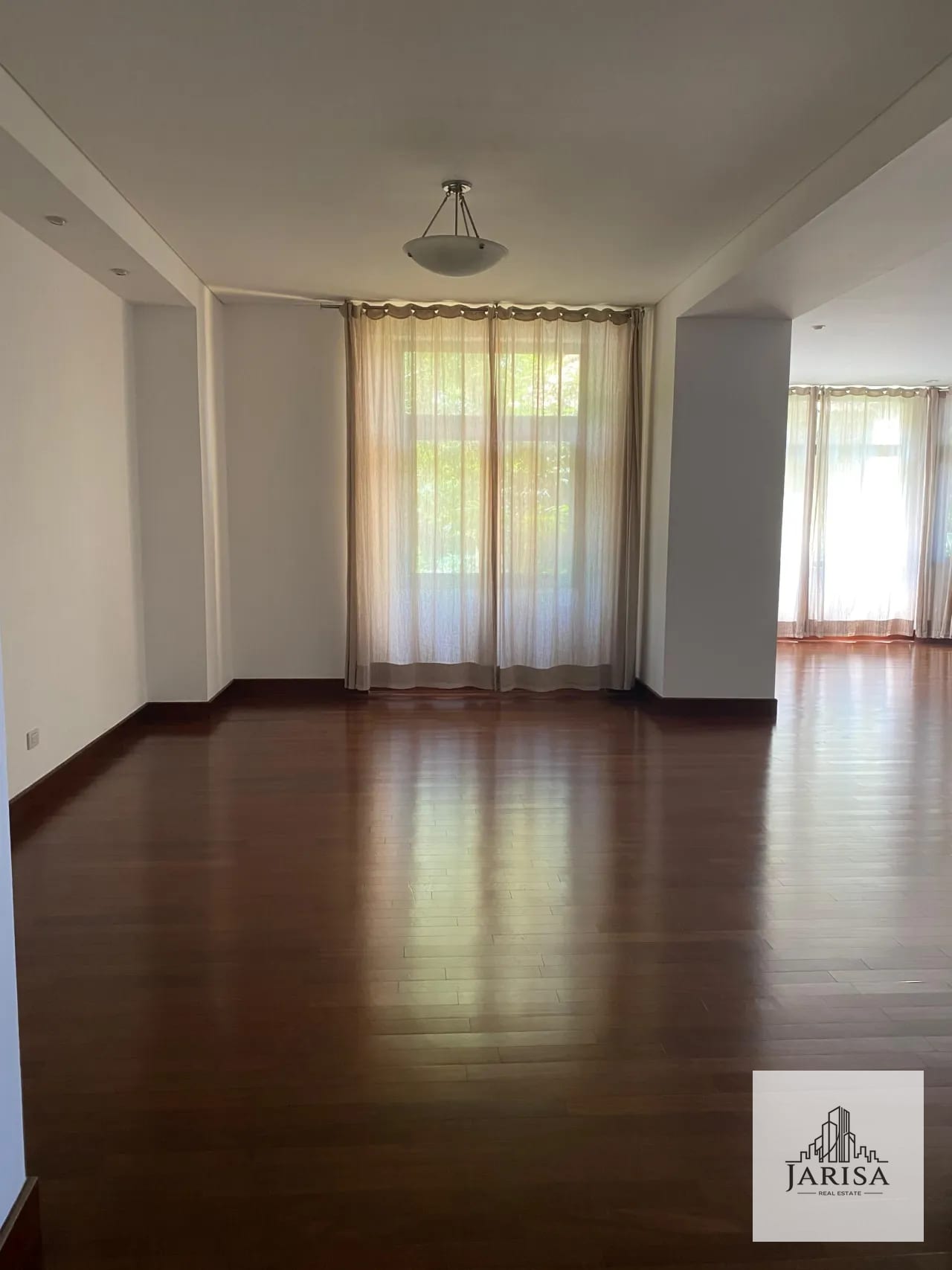 Apartamento Renta Primer Nivel — Apartamento en Alquiler en Zona 10, Guatemala, Ciudad — foto 2 de 8