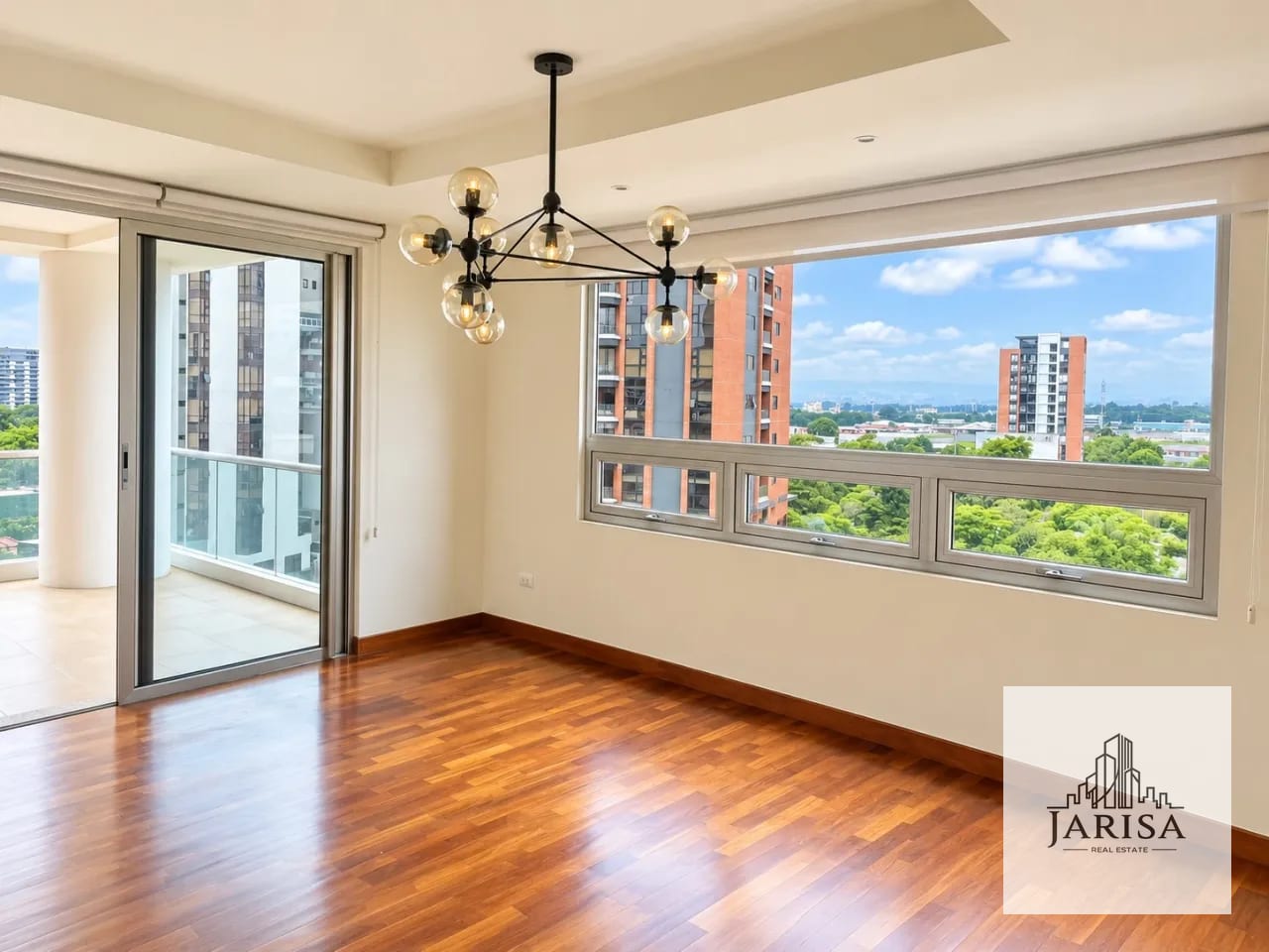 Amplio Apartamento en Renta Zona 14 — Apartamento en Alquiler en Zona 14, Guatemala, Ciudad — foto 1 de 10