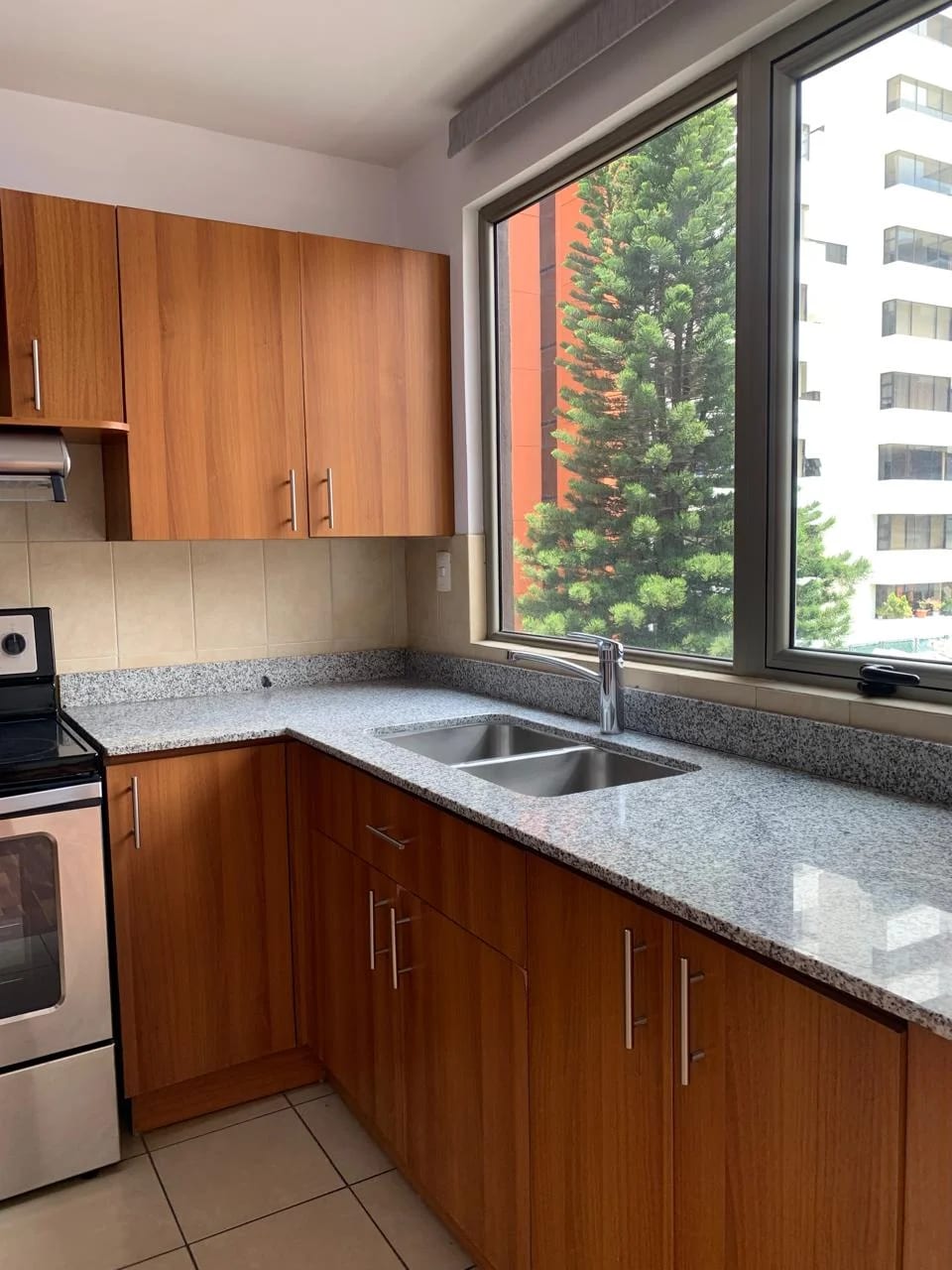 Apto en renta en zona 14!! — Apartamento en Alquiler en Zona 14, Guatemala, Ciudad — foto 1 de 9