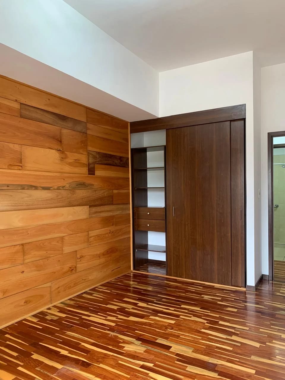 Apto en renta en zona 14!! — Apartamento en Alquiler en Zona 14, Guatemala, Ciudad — foto 7 de 9