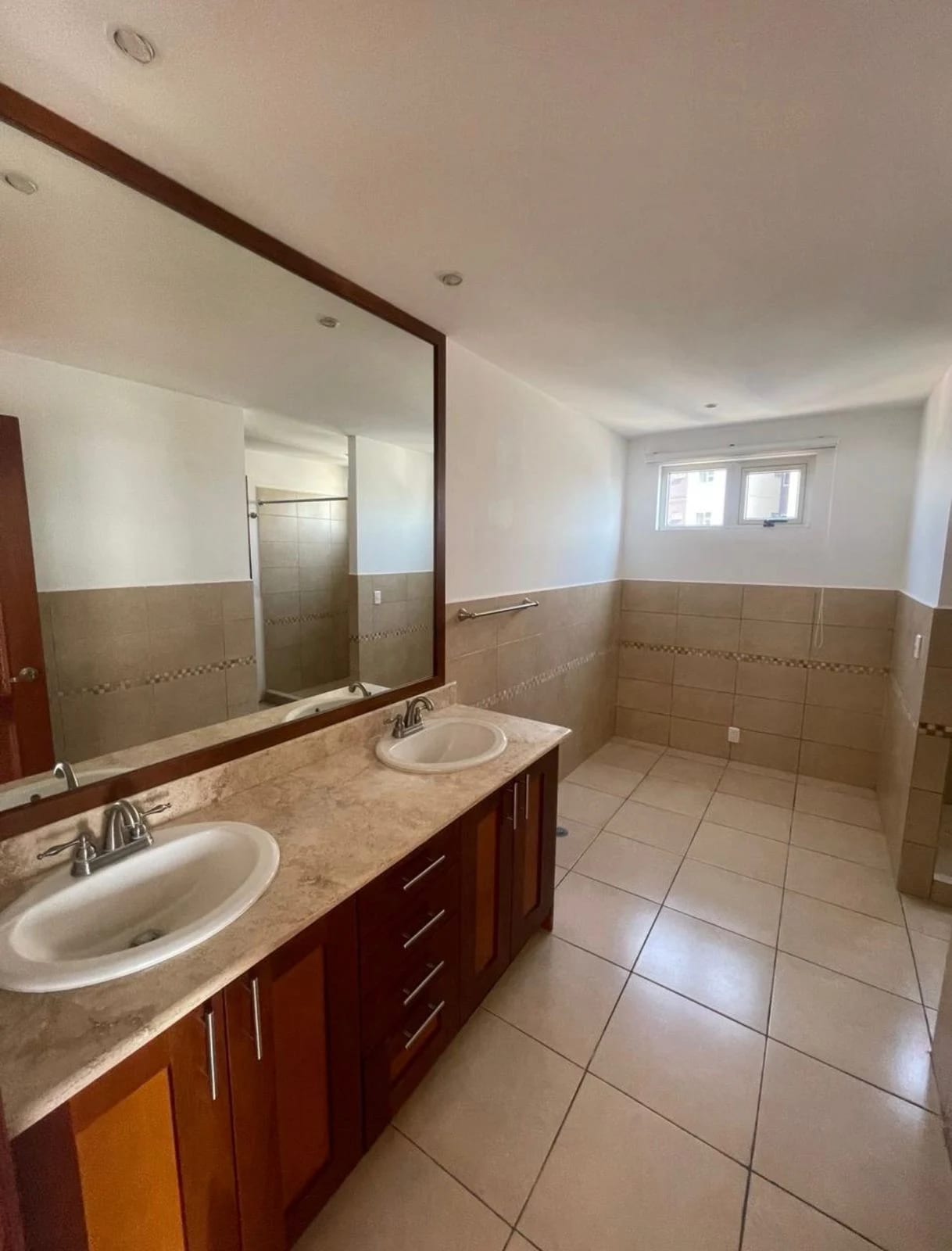 Apto en renta en zona 15 — Apartamento en Alquiler en Zona 15, Guatemala, Ciudad — foto 10 de 10