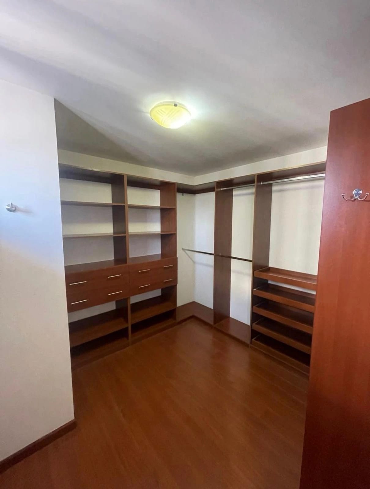 Apto en renta en zona 15 — Apartamento en Alquiler en Zona 15, Guatemala, Ciudad — foto 7 de 10