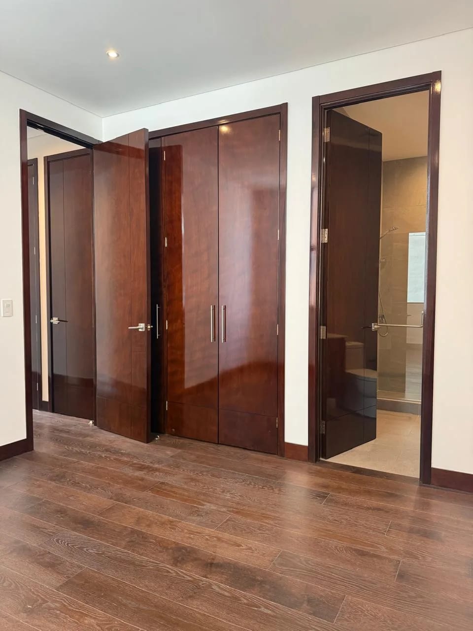 Apto en renta en zona 14 — Apartamento en Alquiler en Zona 14, Guatemala, Ciudad — foto 4 de 8