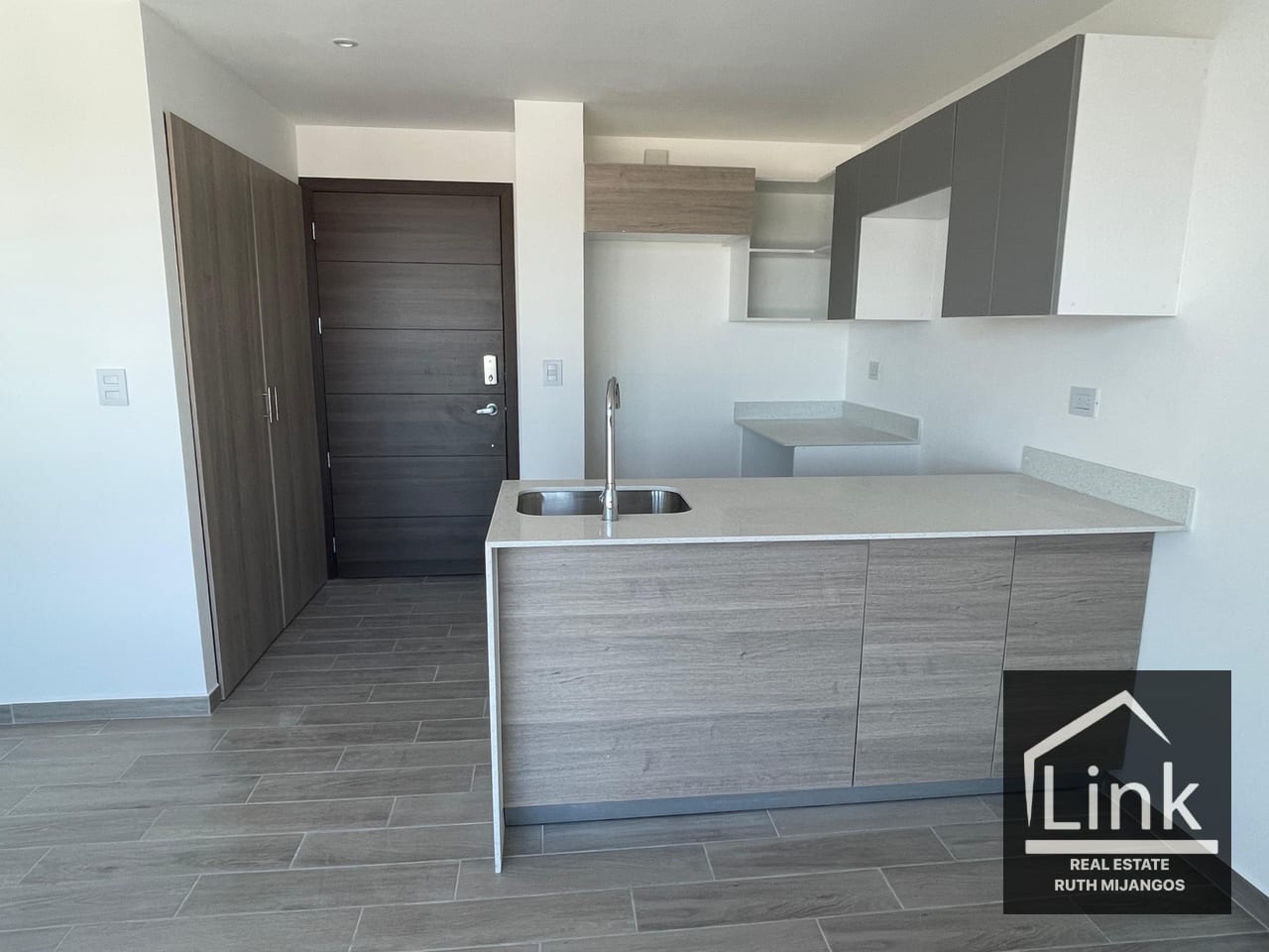 Apartamento en Venta zona 10 PARQUE 10 — Apartamento en Venta en Parque 10, Zona 10, Guatemala, Ciudad — foto 4 de 12