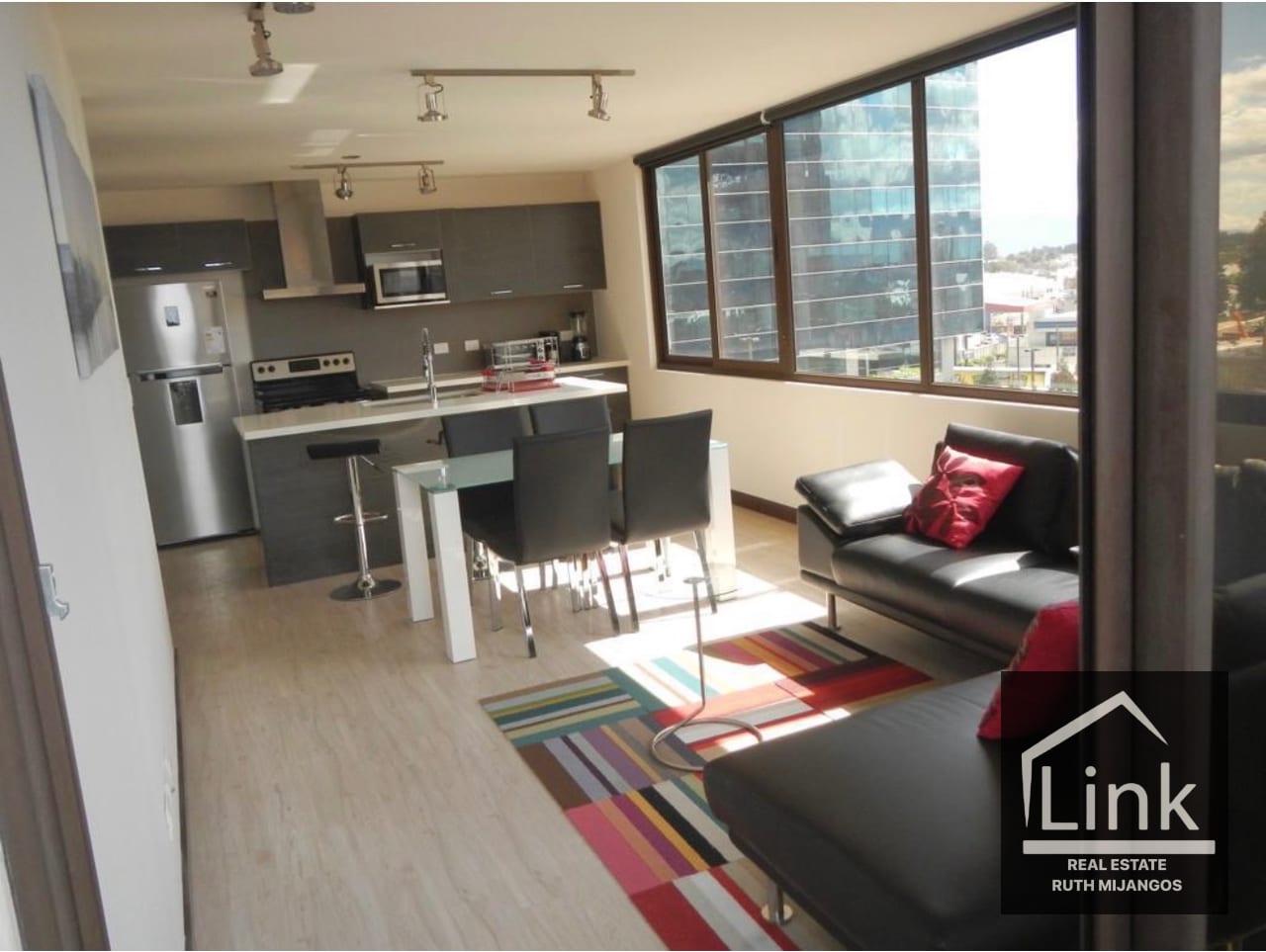 Precioso Apartamento en ALQUILER Amueblado — Apartamento en Alquiler en Veinti4, Zona 10, Guatemala, Ciudad — foto 1 de 6