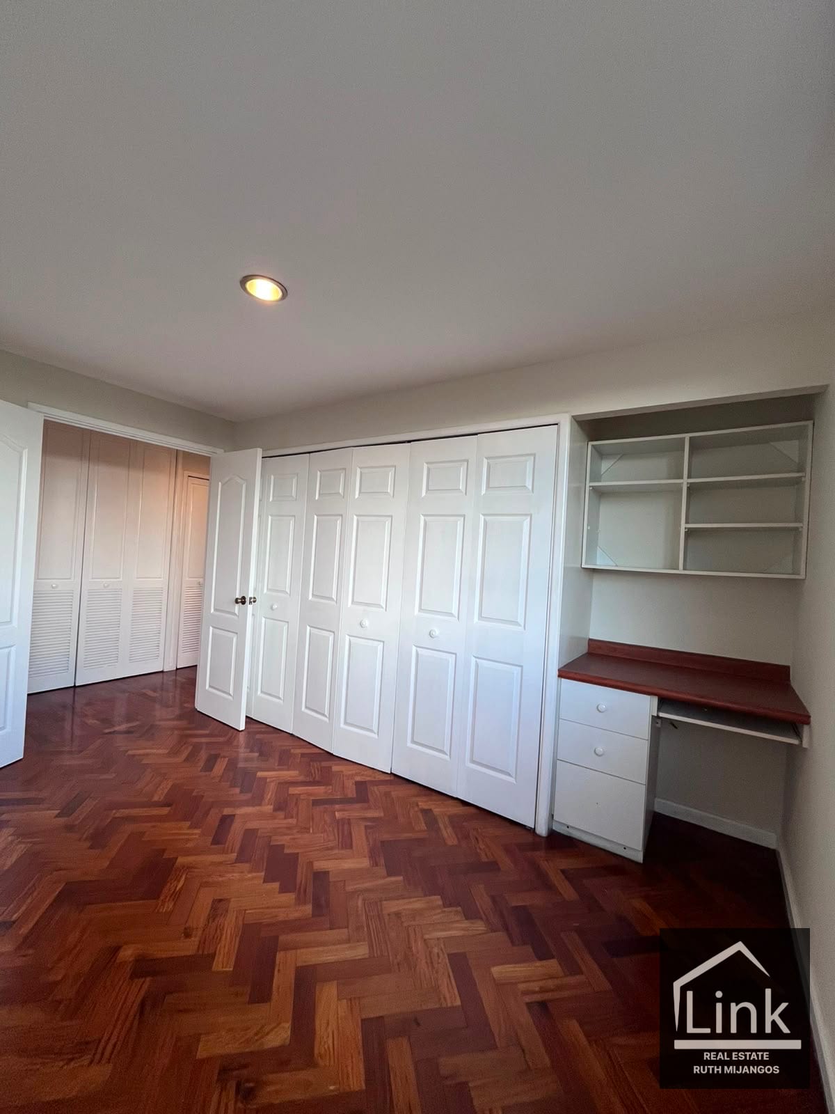 Precioso Apartamento en RENTA zona 14 — Apartamento en Alquiler en Santorini, Zona 14, Guatemala, Ciudad — foto 9 de 15