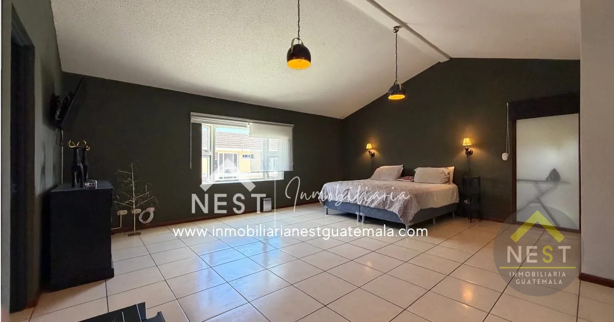 Amplia casa en Venta de 4 habitaciones y 5 parqueos | San Cristóbal — Casa en Venta en Zona 8 Mixco, Guatemala, Ciudad — foto 8 de 17