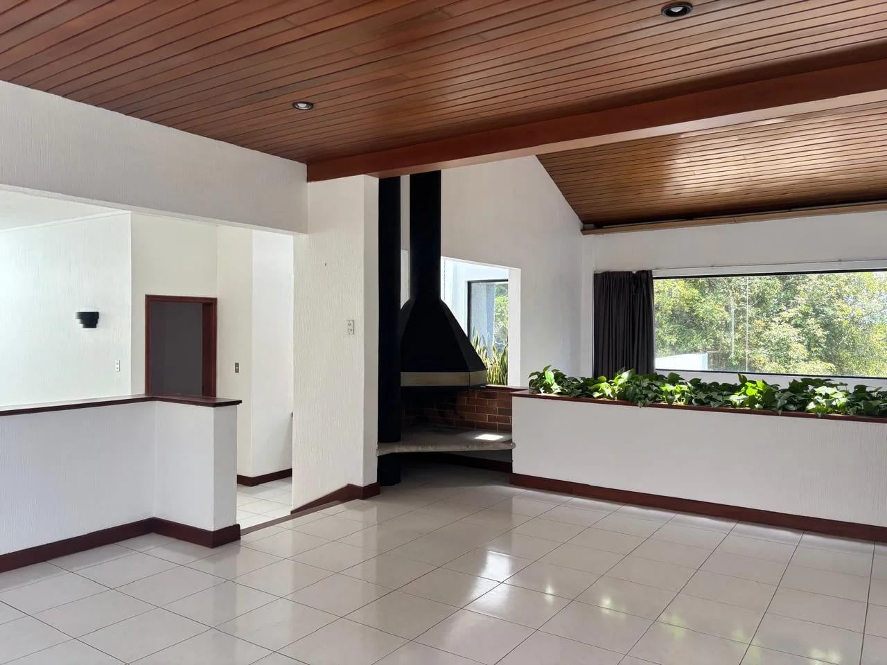 Casa en Alquiler Hiltpo, Km. 12.5 Carretera Salvador — Casa en Alquiler en Santa Catarina Pinula, Guatemala, Ciudad — foto 3 de 12