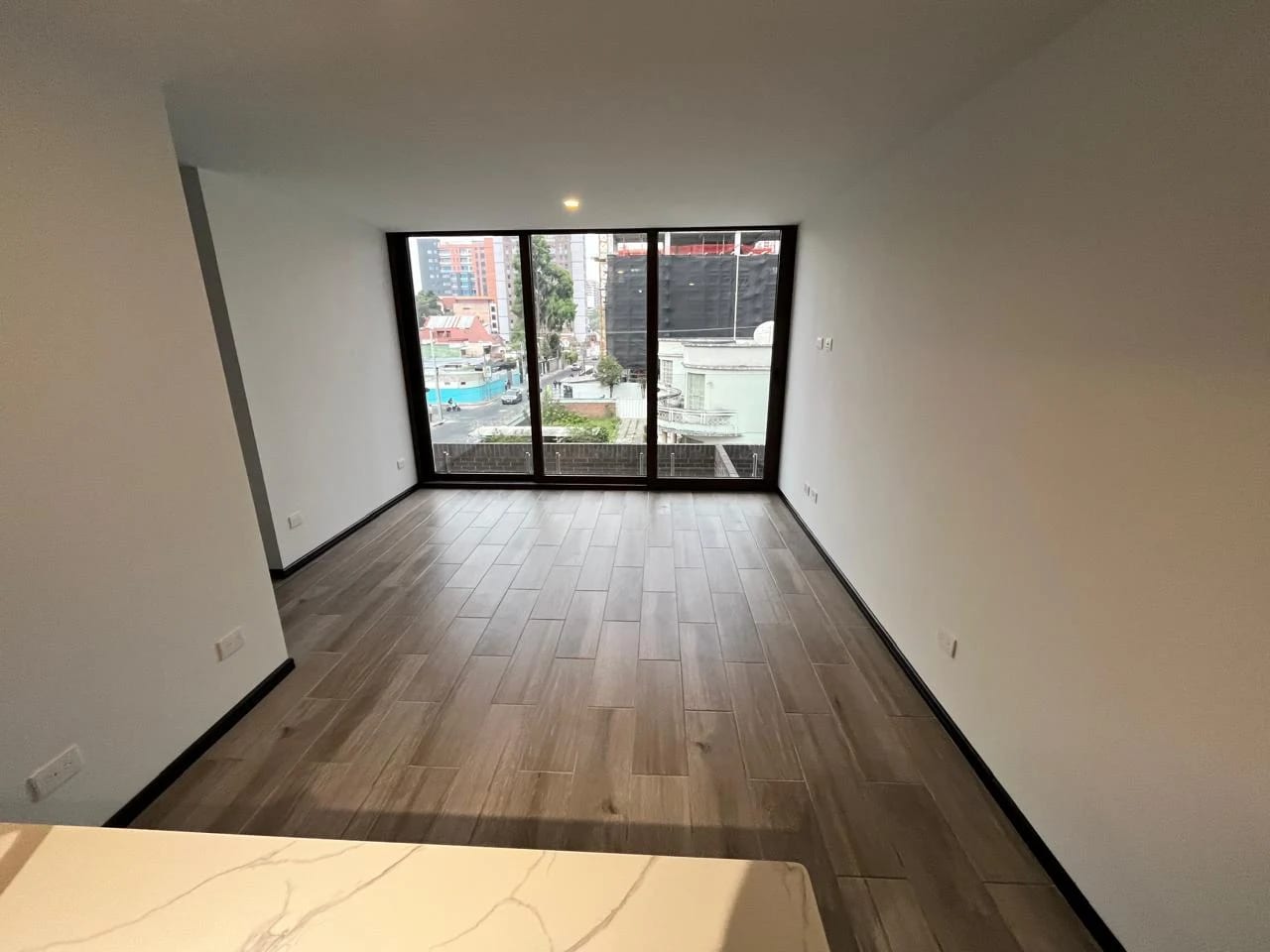 Apartamento en Alquiler, BIKO zon a 10 — Apartamento en Alquiler en Zona 10, Guatemala, Ciudad — foto 4 de 11
