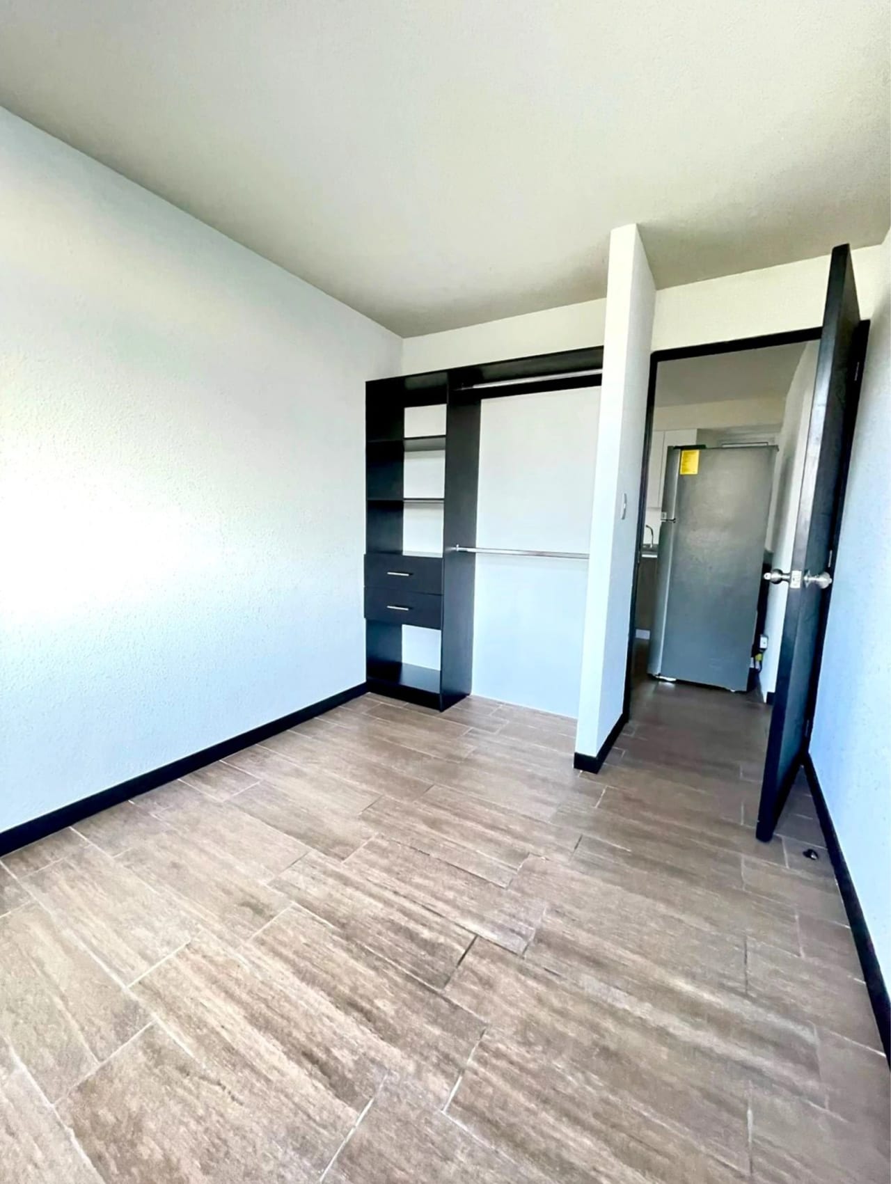 Rento Apartamento — Apartamento en Alquiler en Santa Catarina Pinula, Guatemala, Ciudad — foto 8 de 12