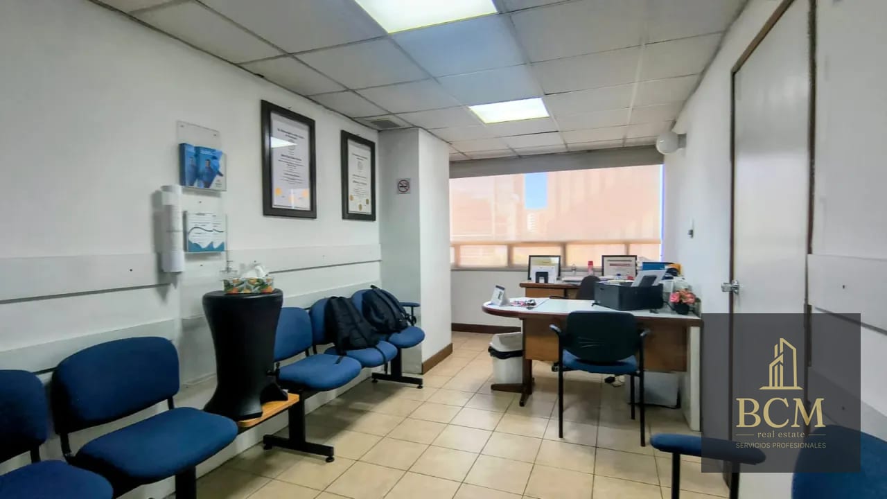Clínica en Renta z. 10 — Clínica en Alquiler en Zona 10, Guatemala, Ciudad — foto 1 de 10