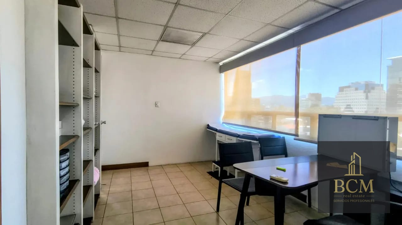 Clínica en Renta z. 10 — Clínica en Alquiler en Zona 10, Guatemala, Ciudad — foto 7 de 10