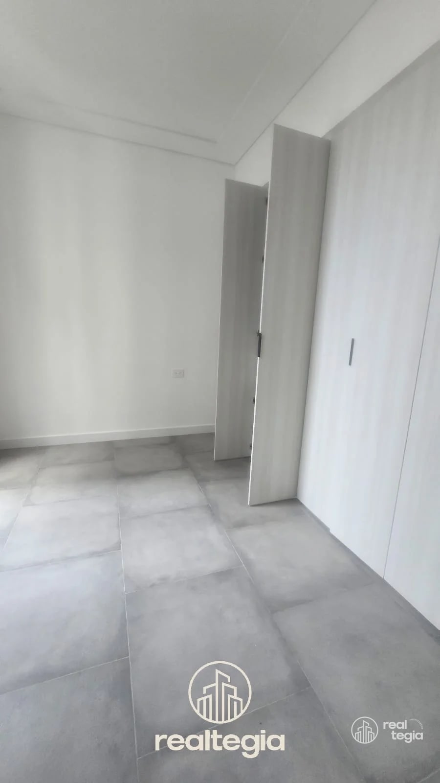 APARTAMENTO EN ANTARES DE CAYALÁ ZONA 16 - 5