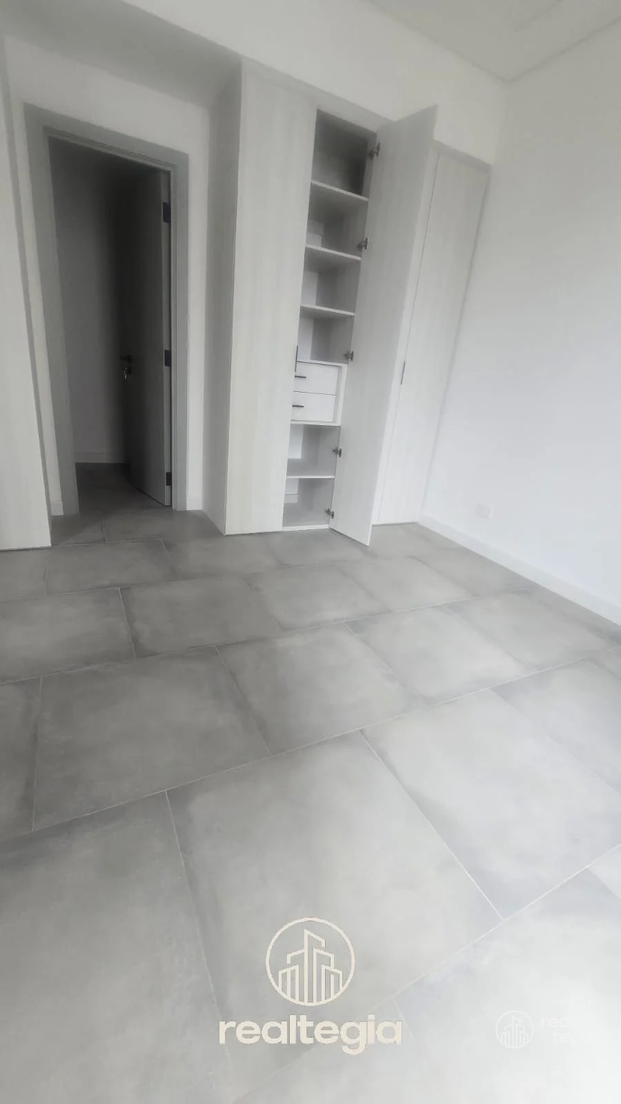 APARTAMENTO EN ANTARES DE CAYALÁ ZONA 16 - 3