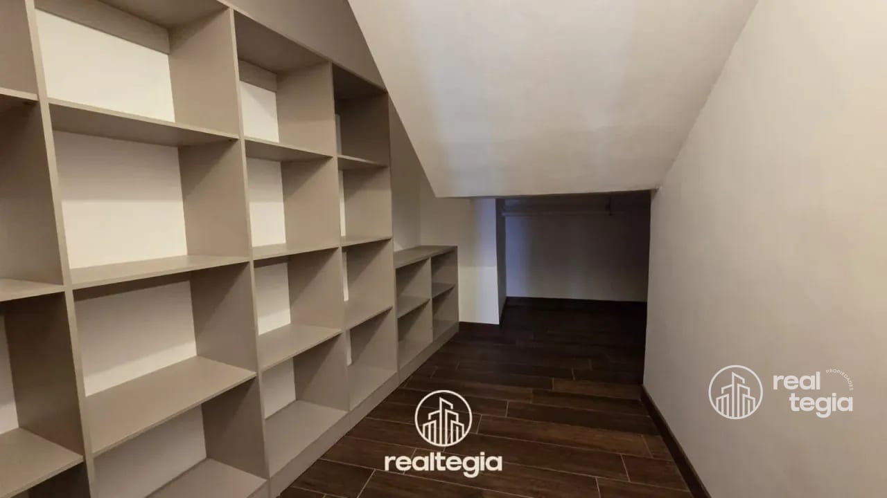 CASAS ALTOS DE LOMAS DE SAN ISIDRO ZONA 16 — Casa en Venta en Zona 16, Guatemala, Ciudad — foto 11 de 17