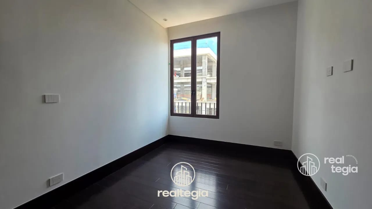 PENTHOUSE NOGALES DE CAYALÁ ZONA 16 — Apartamento en Venta en Zona 16, Guatemala, Ciudad — foto 7 de 17